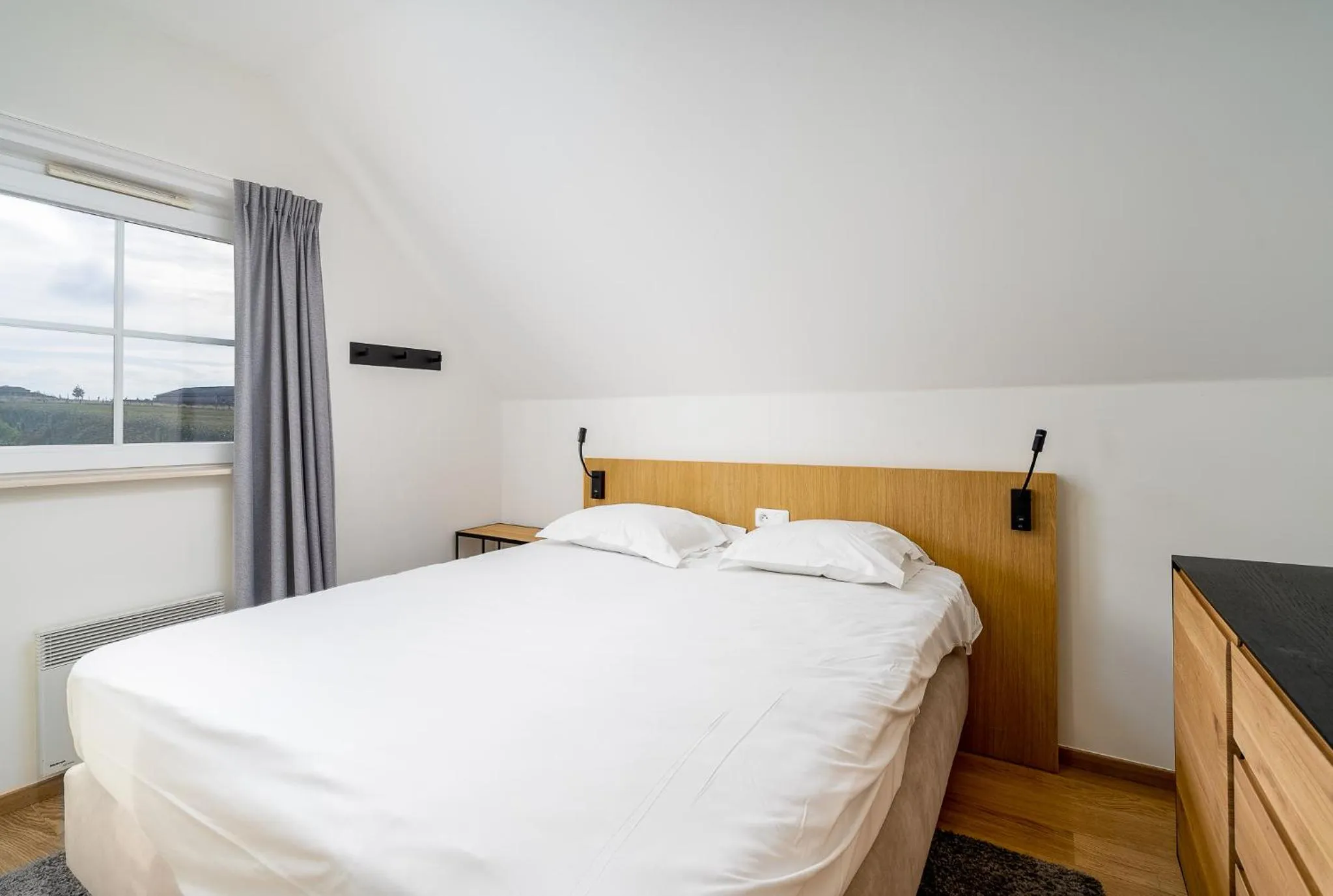 Bed in Evancy Equihen-Plage