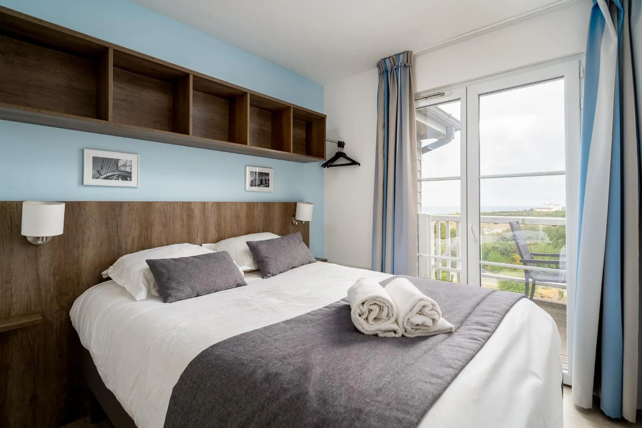 Bed in Evancy Equihen-Plage