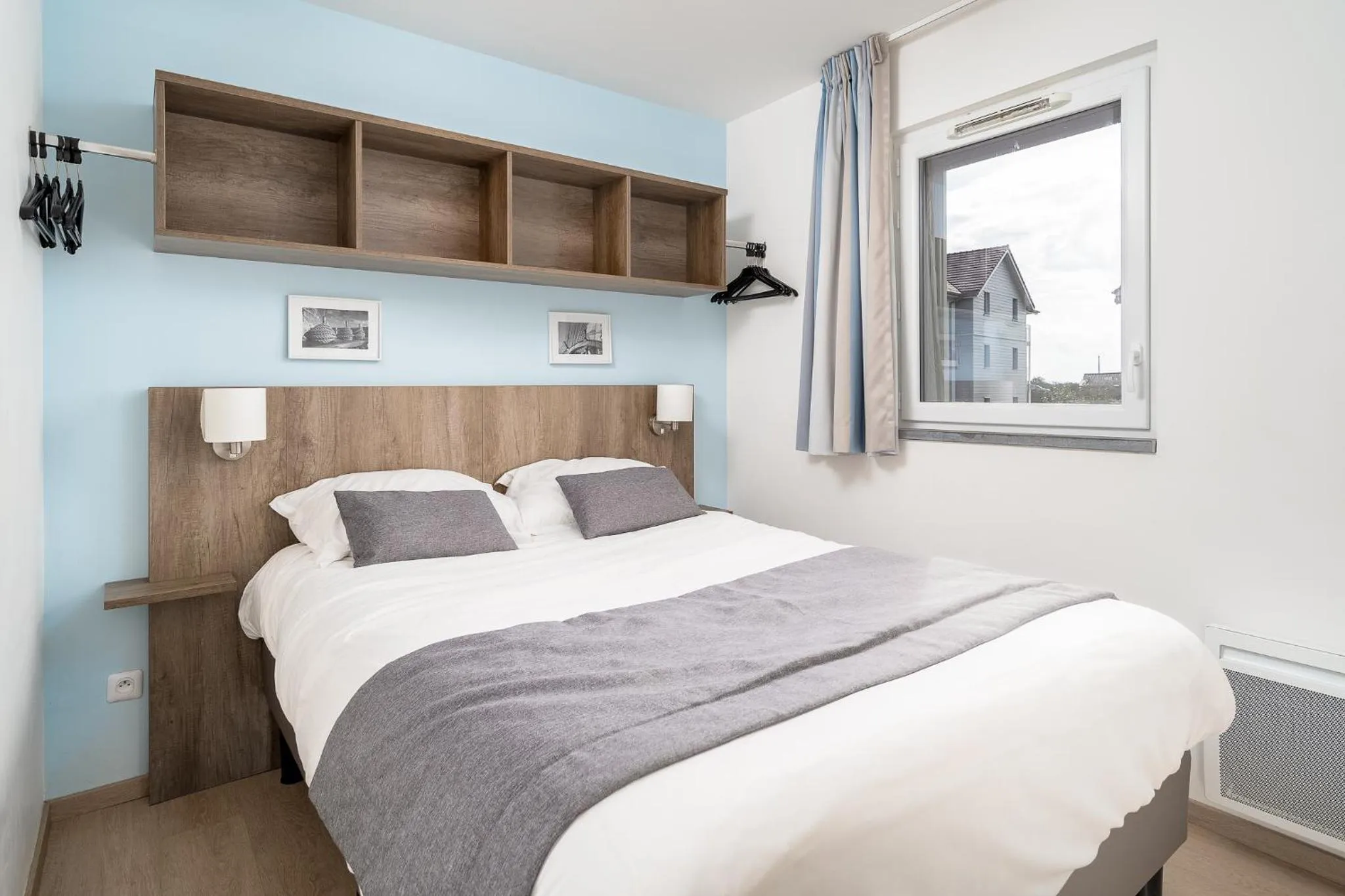 Bed in Evancy Equihen-Plage