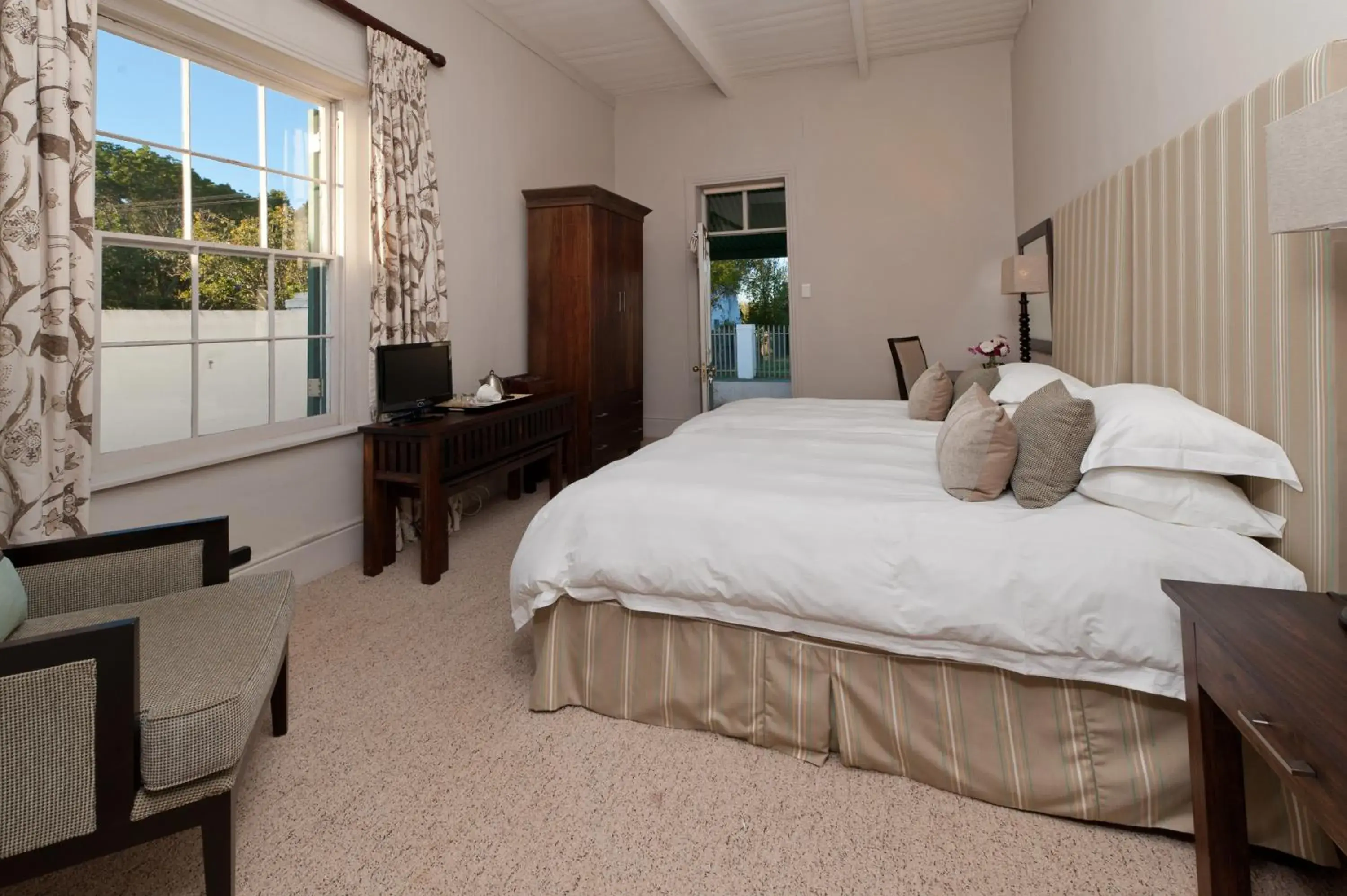 Standard Double or Twin Room - single occupancy in De Doornkraal Vinotel Standard Double or Twin Room - single occupancy in De Doornkraal Vinotel