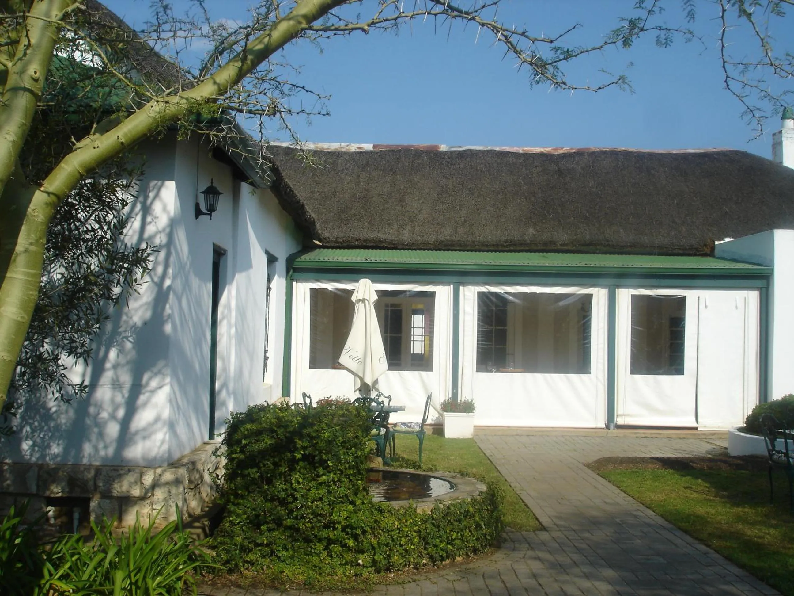 Garden in De Doornkraal Vinotel