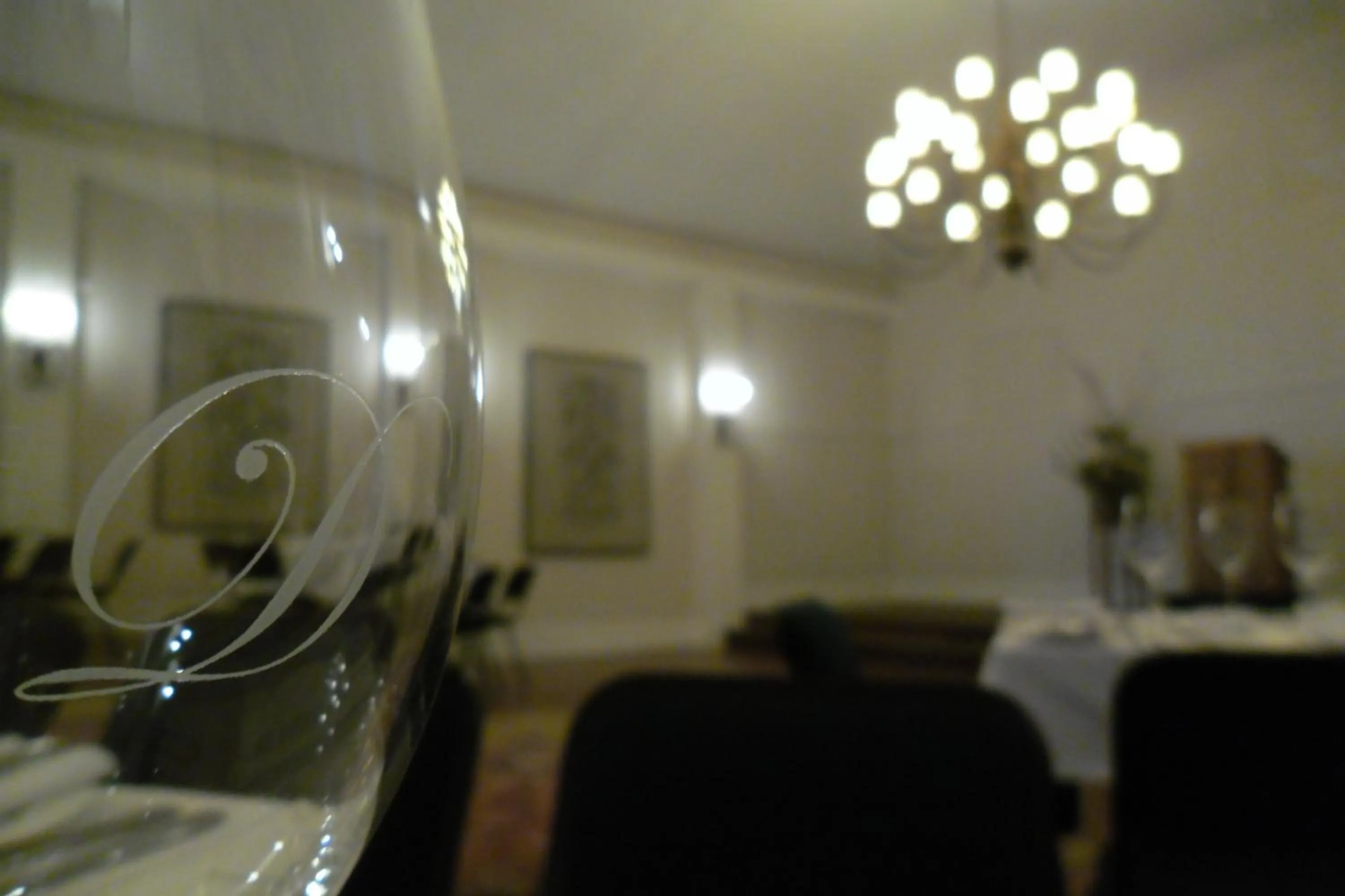 Restaurant/places to eat in De Doornkraal Vinotel