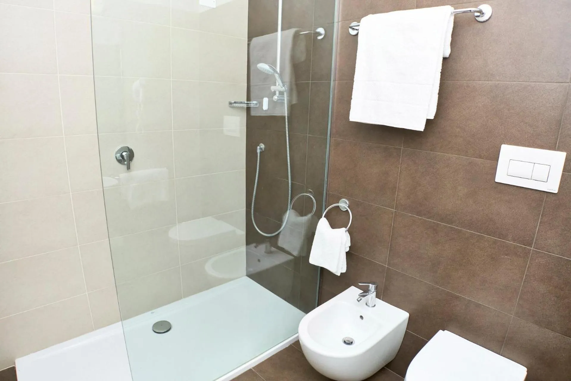 Shower in Hotel Trento