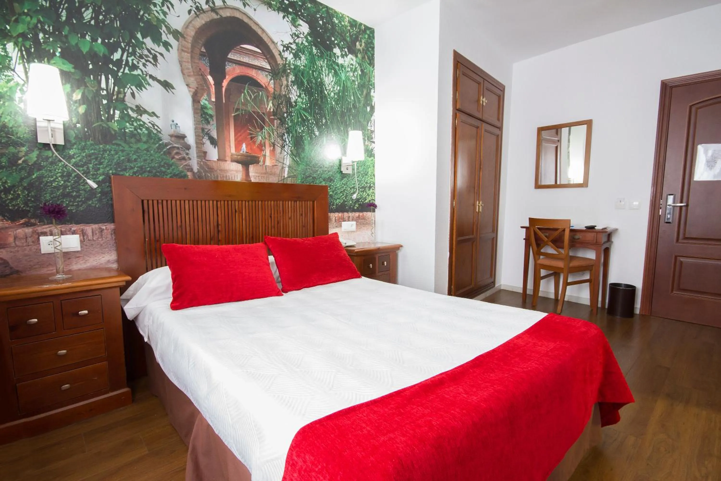 Photo of the whole room, Bed in Hotel El Tajo & SPA