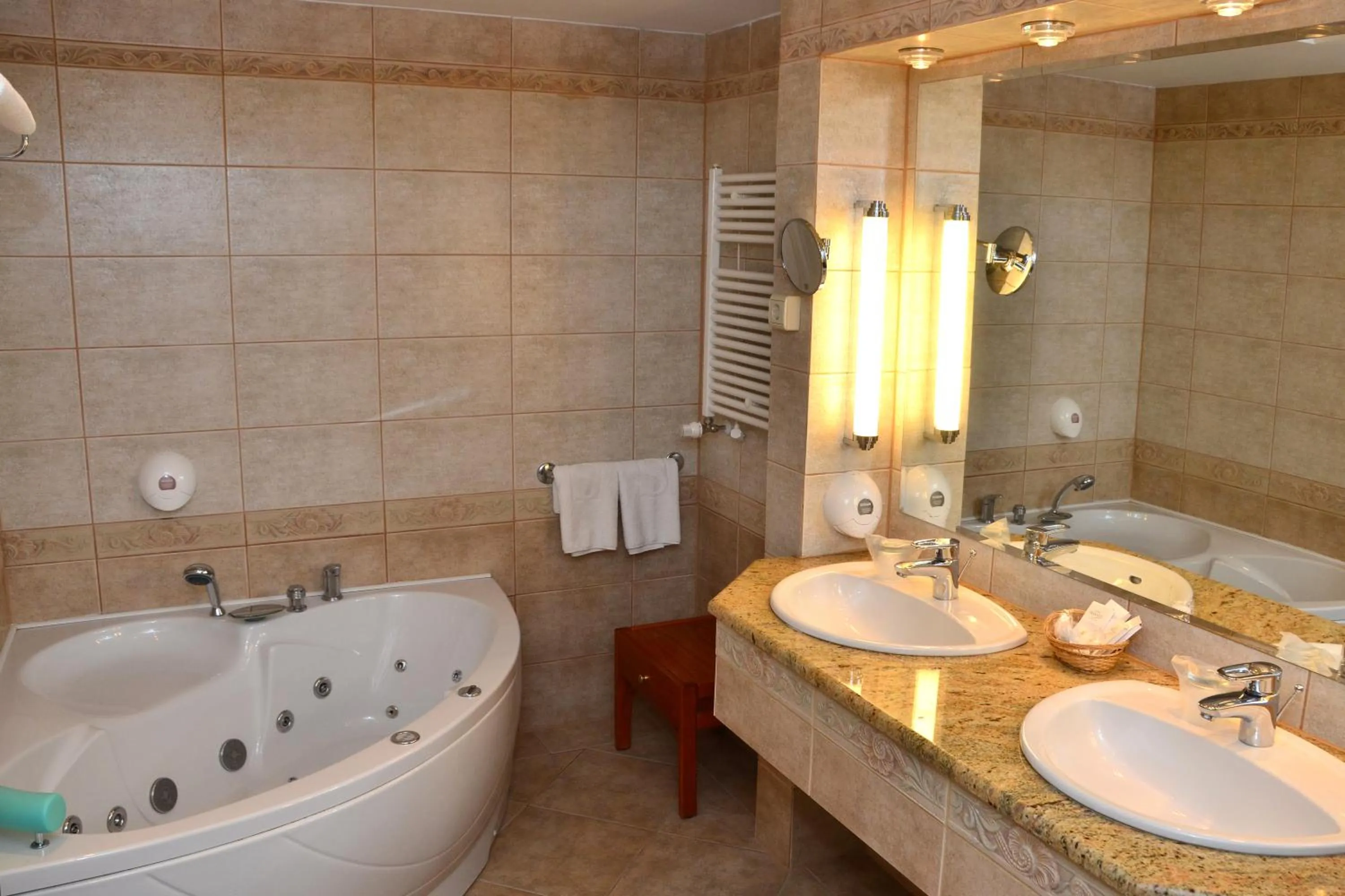 Bathroom in Silvanus Hotel