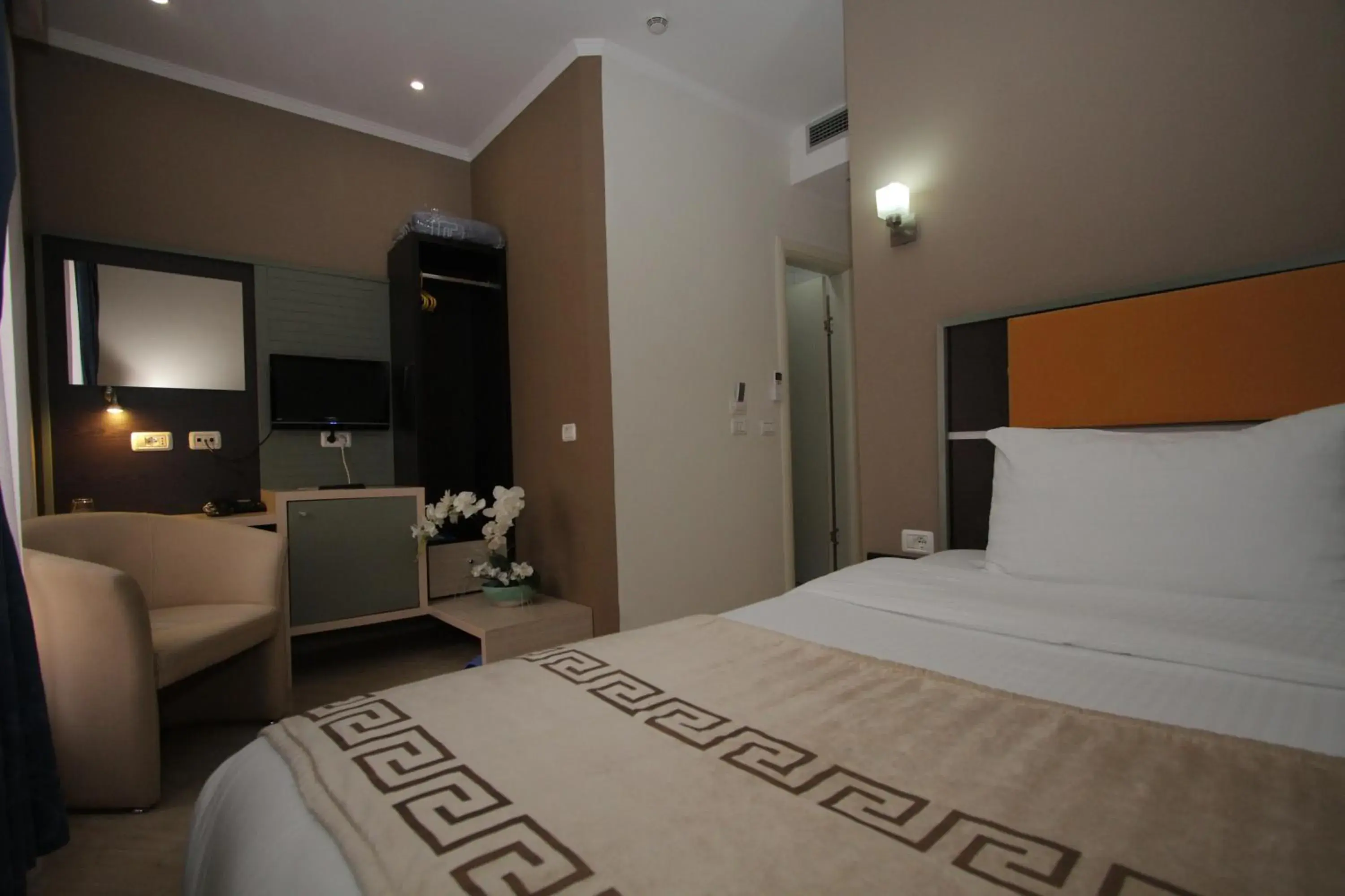 Capital Tirana Hotel Bruçi Capital Tirana Hotel Bruçi