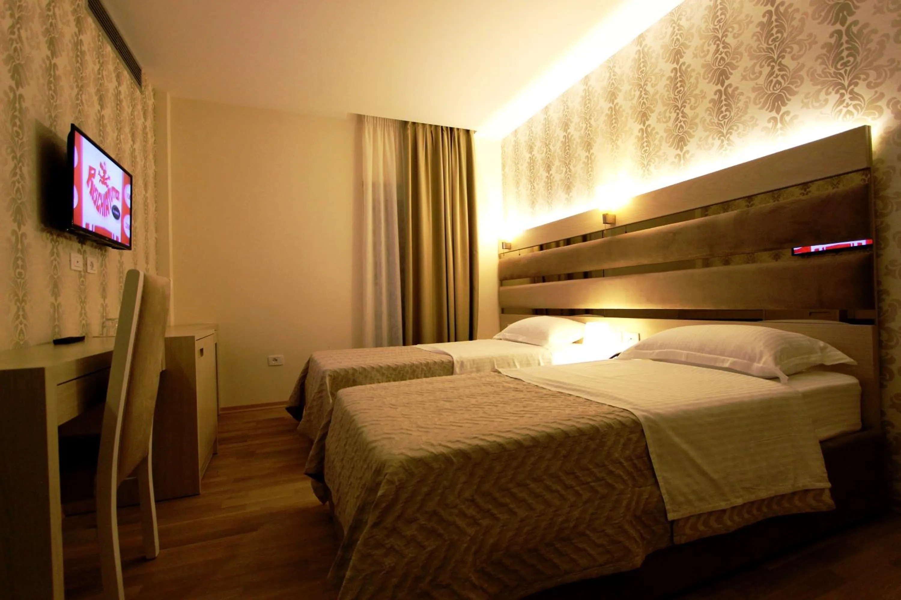 bunk bed, Bed in Capital Tirana Hotel Bruçi