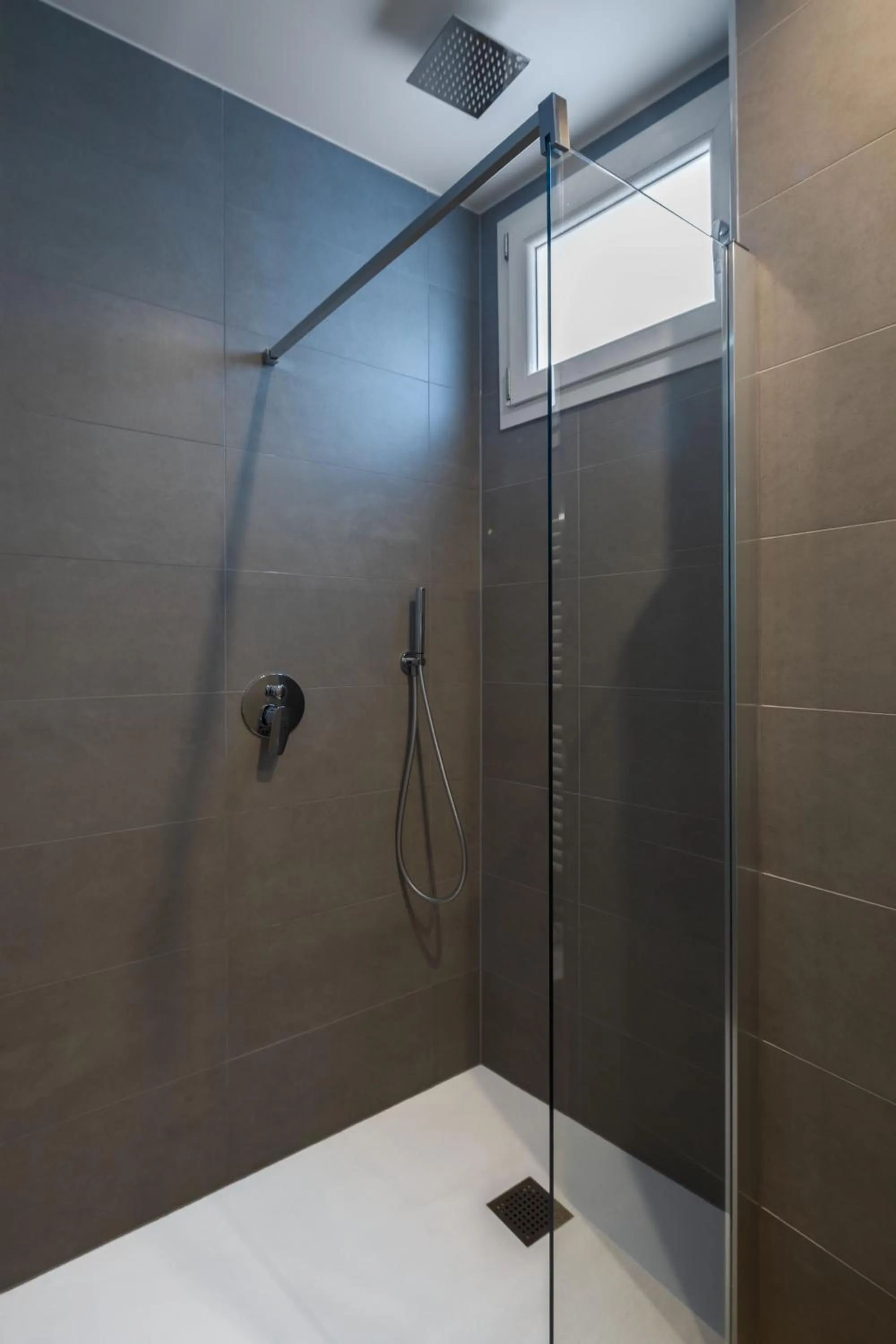 Shower in Hotel Excelsior Pavia