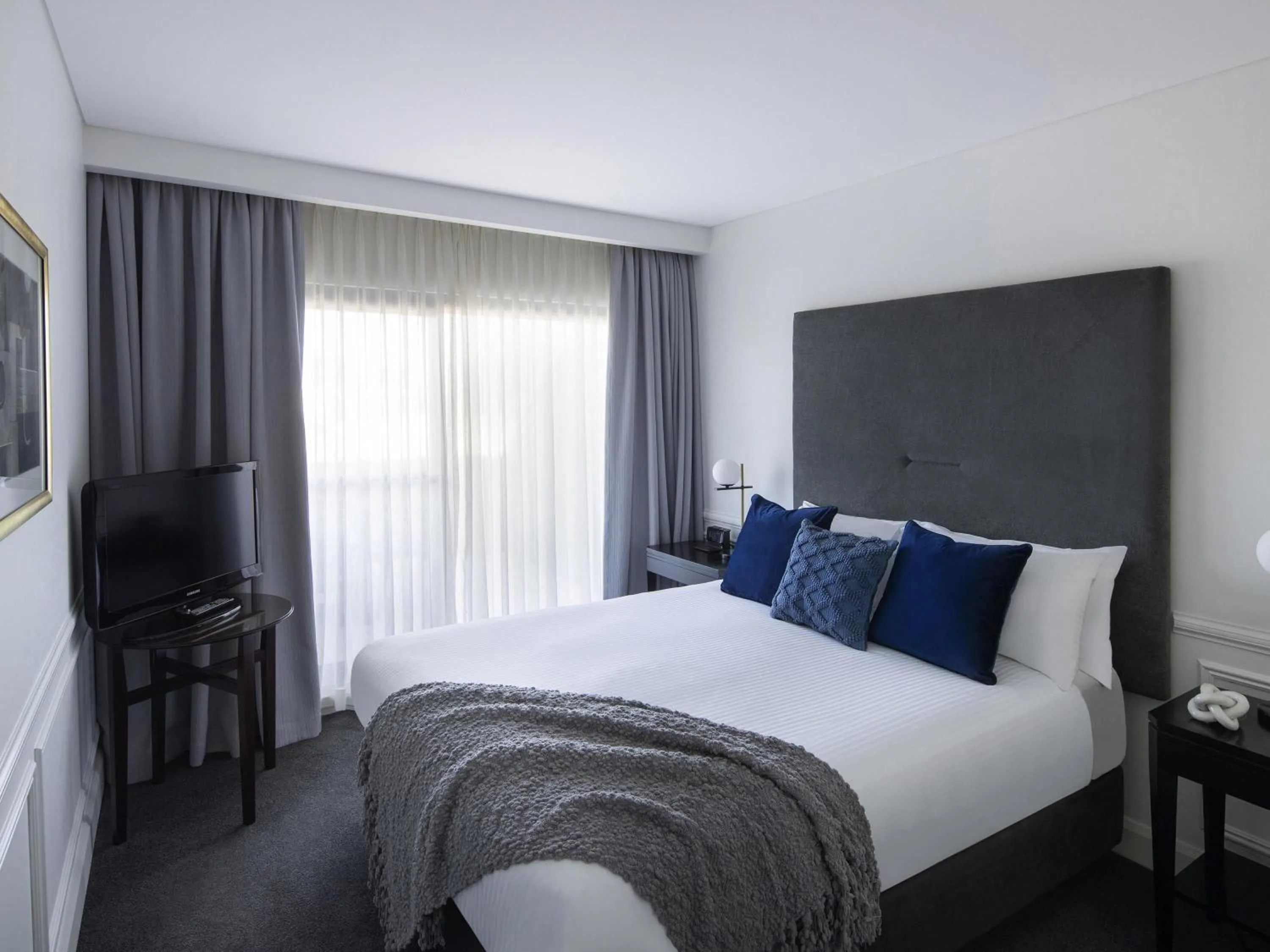 Bedroom, Bed in Peppers The Hills Lodge