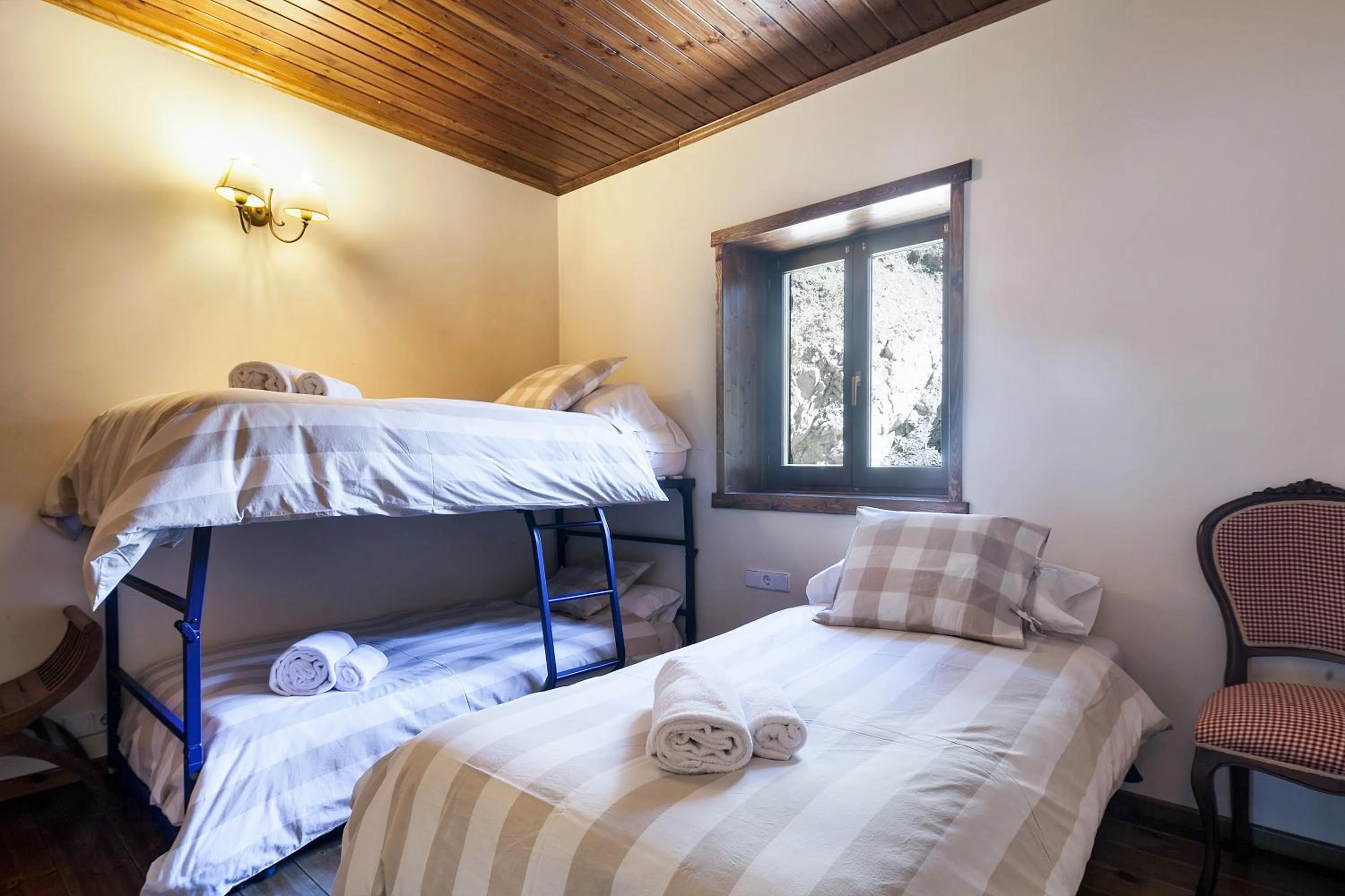 Bedroom, Bed in Baqueira Apartamentos Cota 1700 a pie de pistas