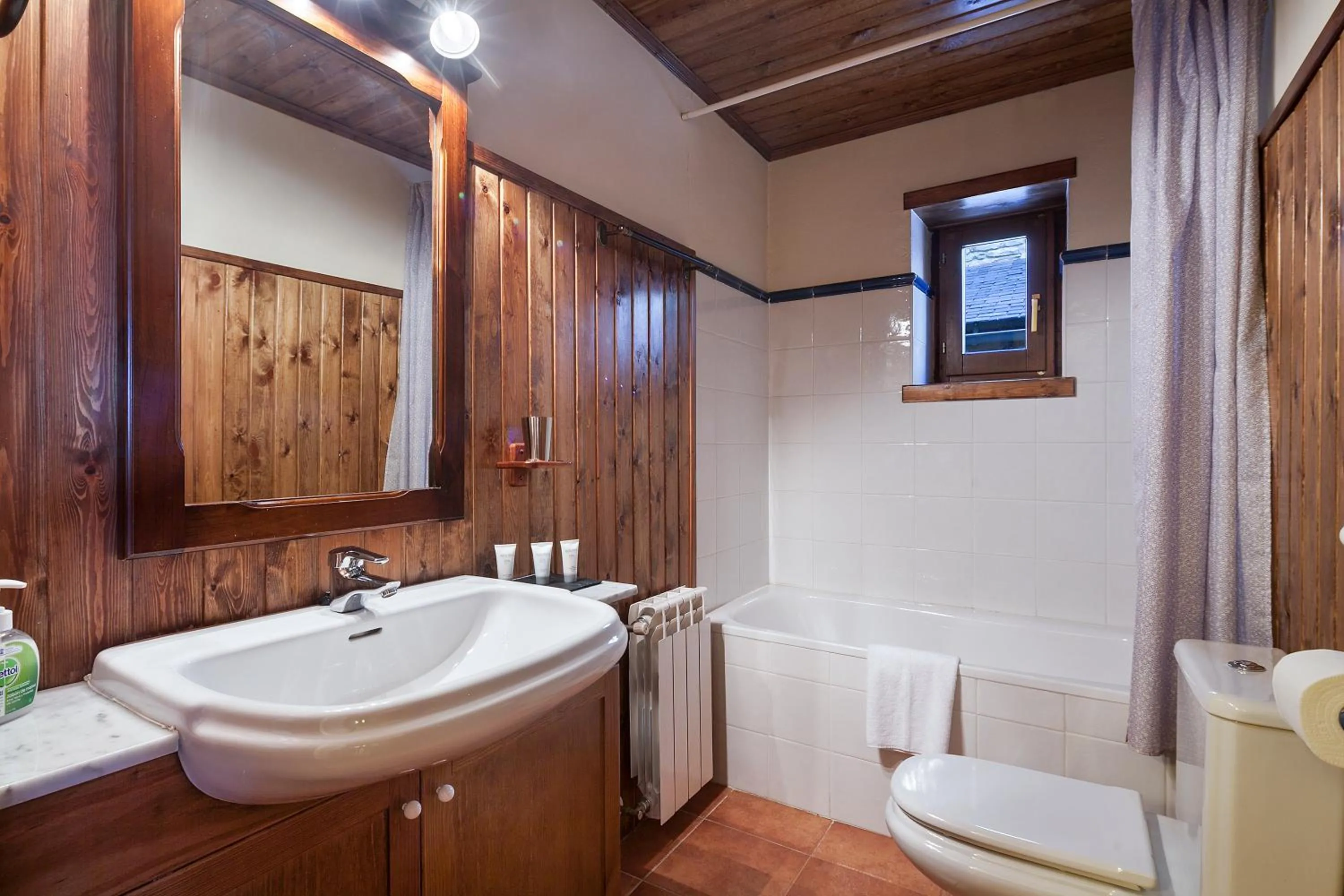 Bathroom in Baqueira Apartamentos Cota 1700 a pie de pistas