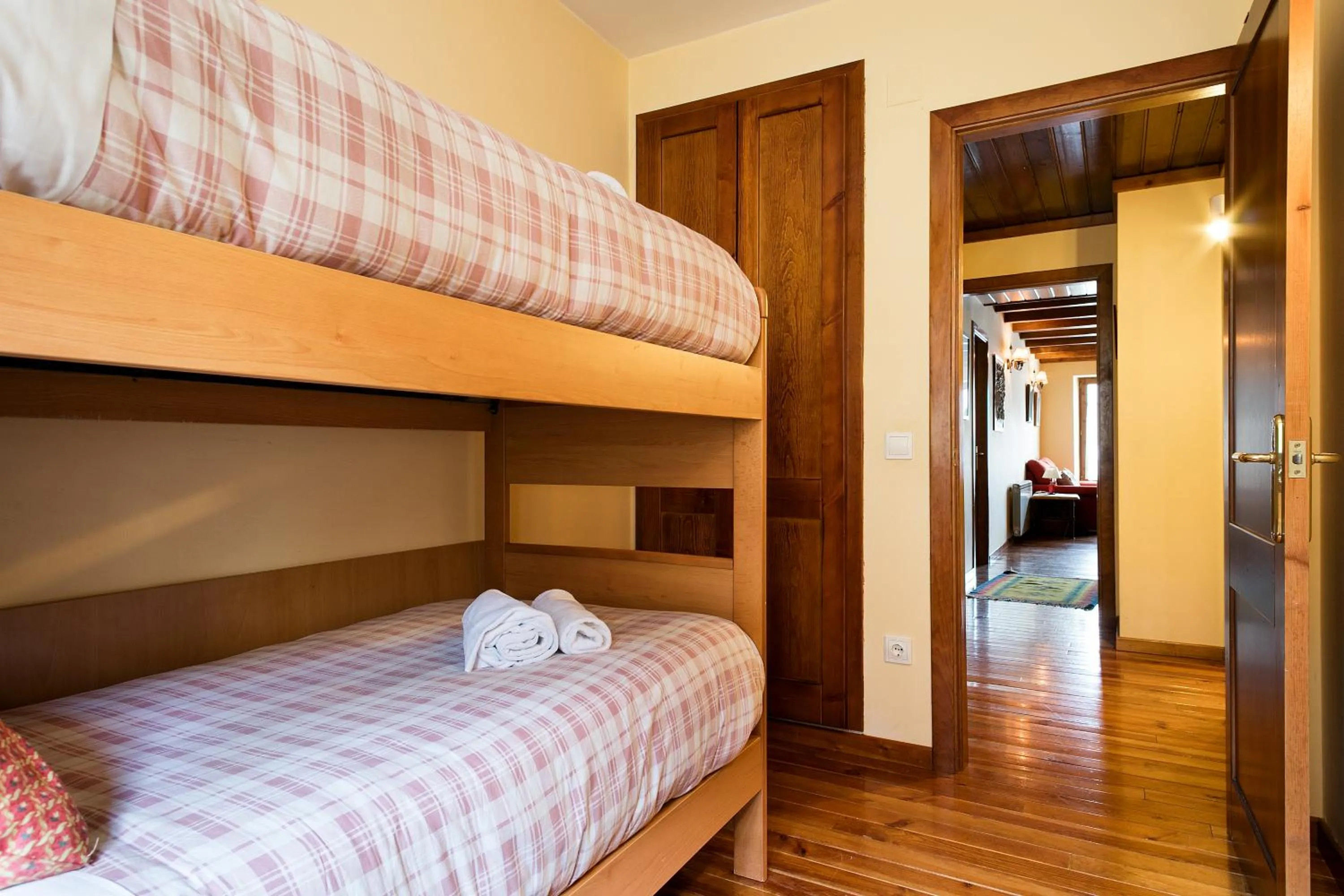 Bedroom, Bed in Baqueira Apartamentos Cota 1700 a pie de pistas