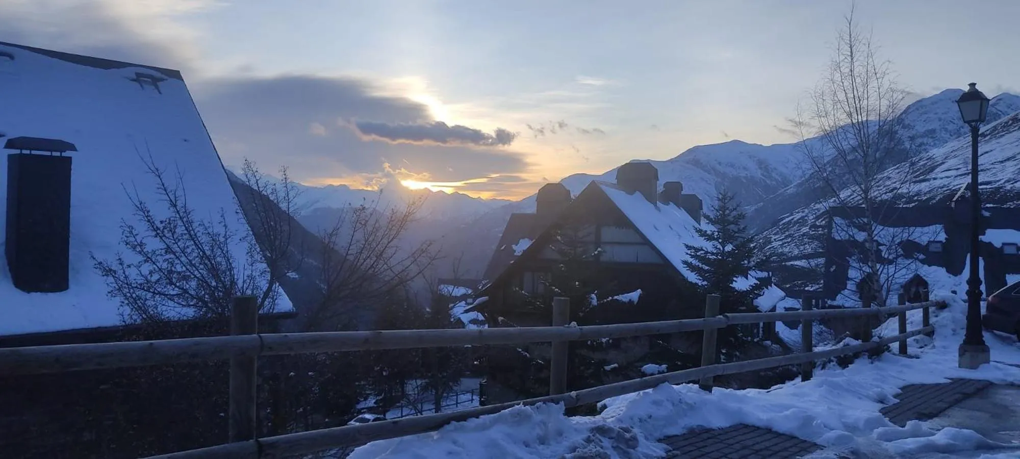 Mountain view in Baqueira Apartamentos Cota 1700 a pie de pistas