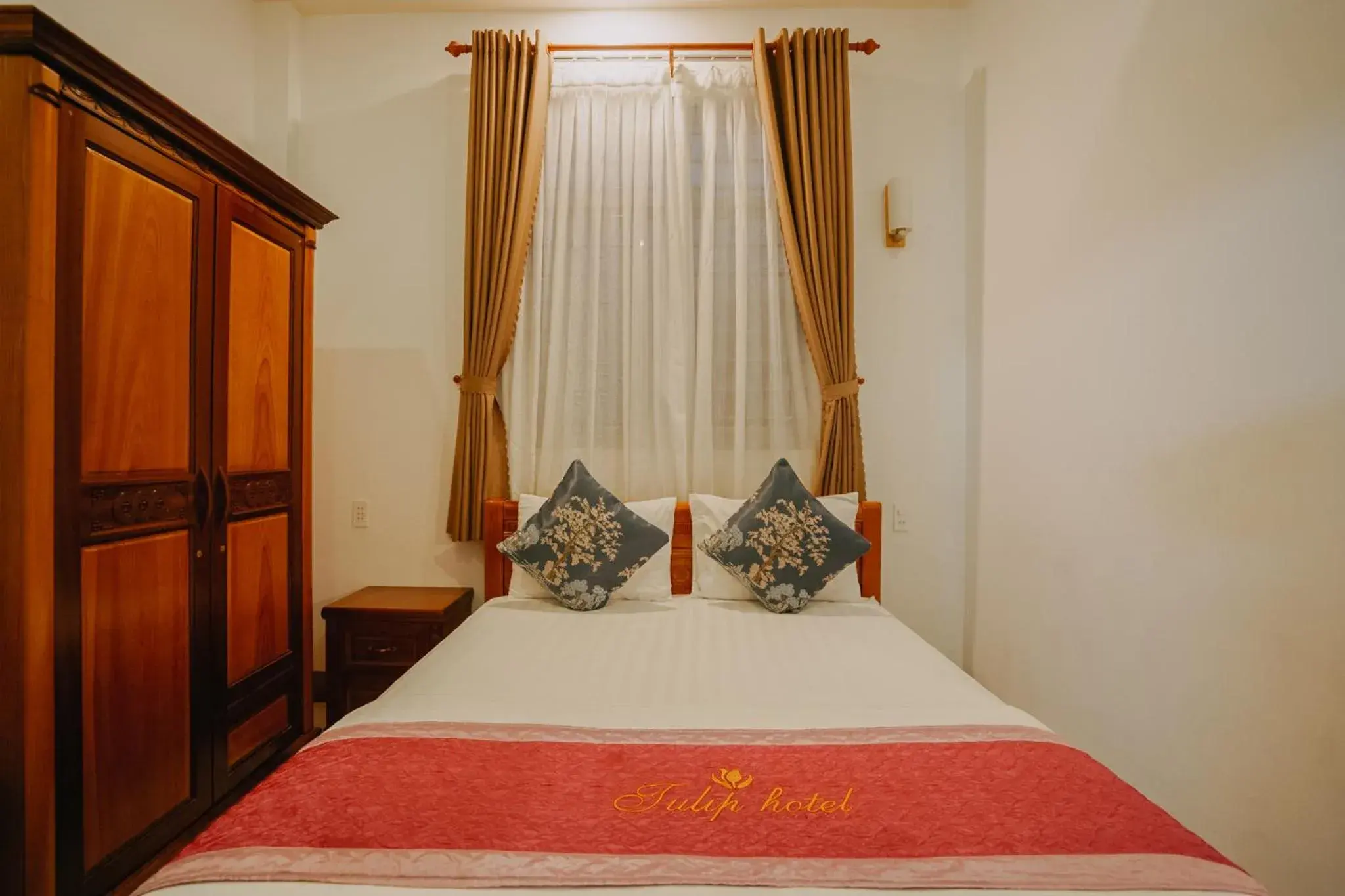 Photo of the whole room, Bed in Tulip Hotel Photo of the whole room, Bed in Tulip Hotel