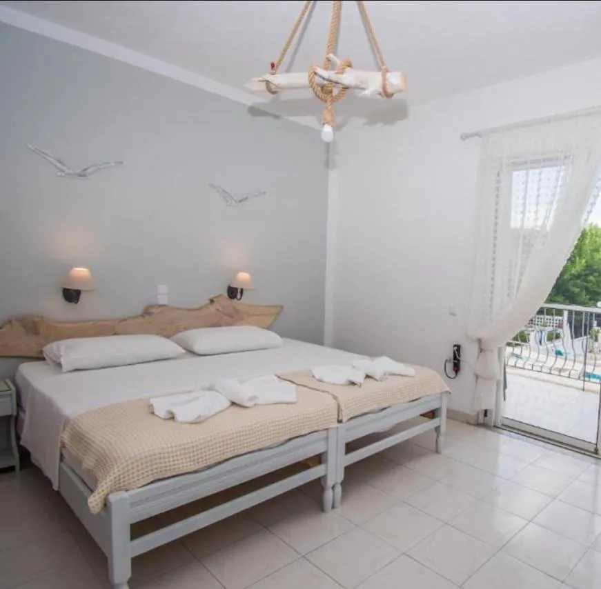 Bed in Alexandros