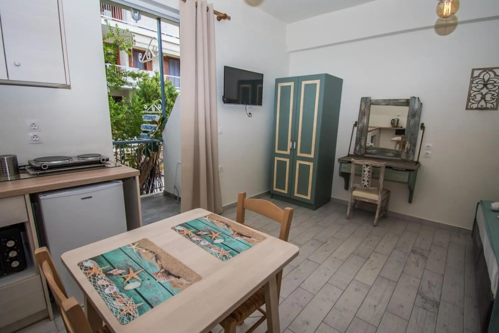 Dining area in Alexandros