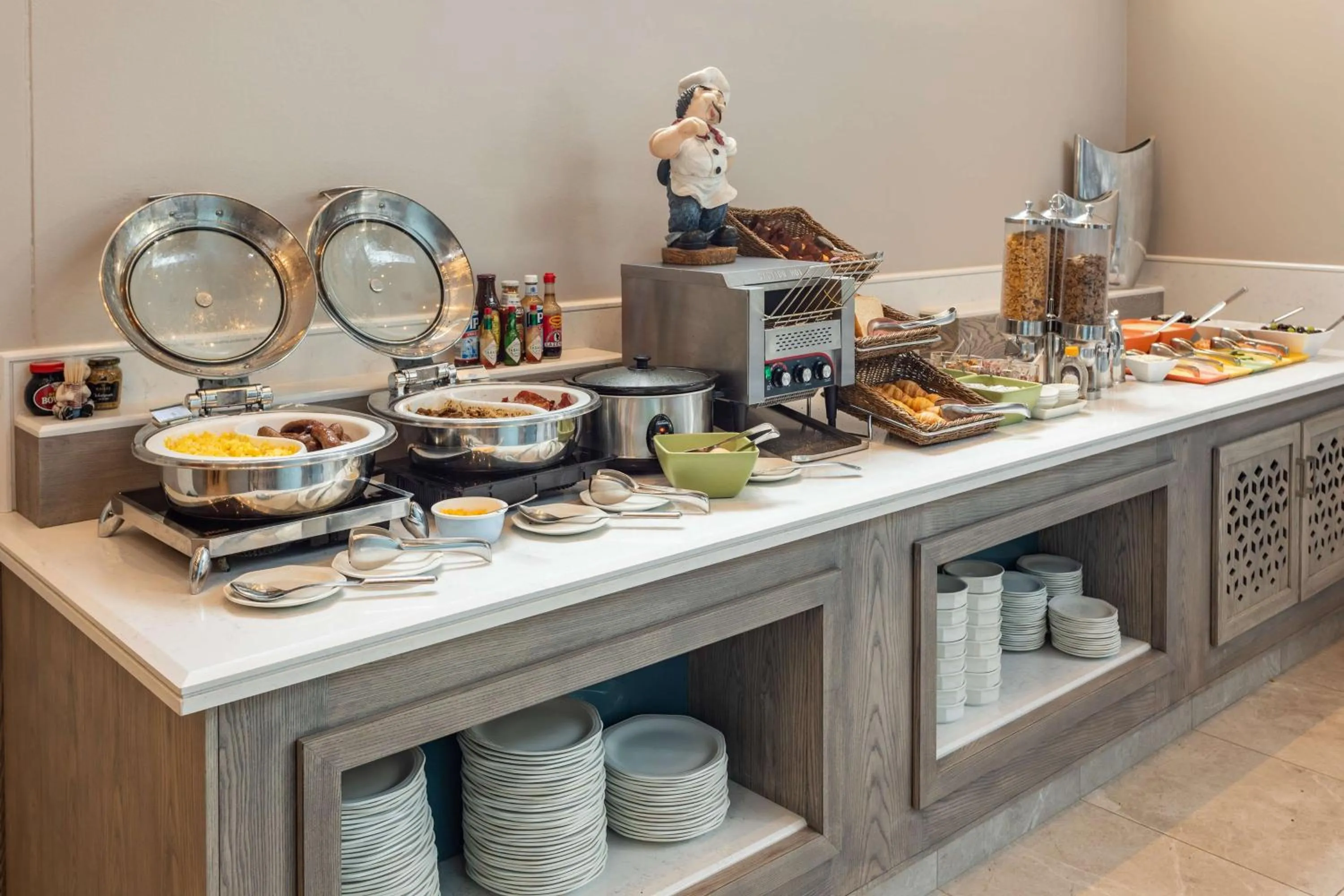 Restaurant/places to eat in StayEasy Mbombela