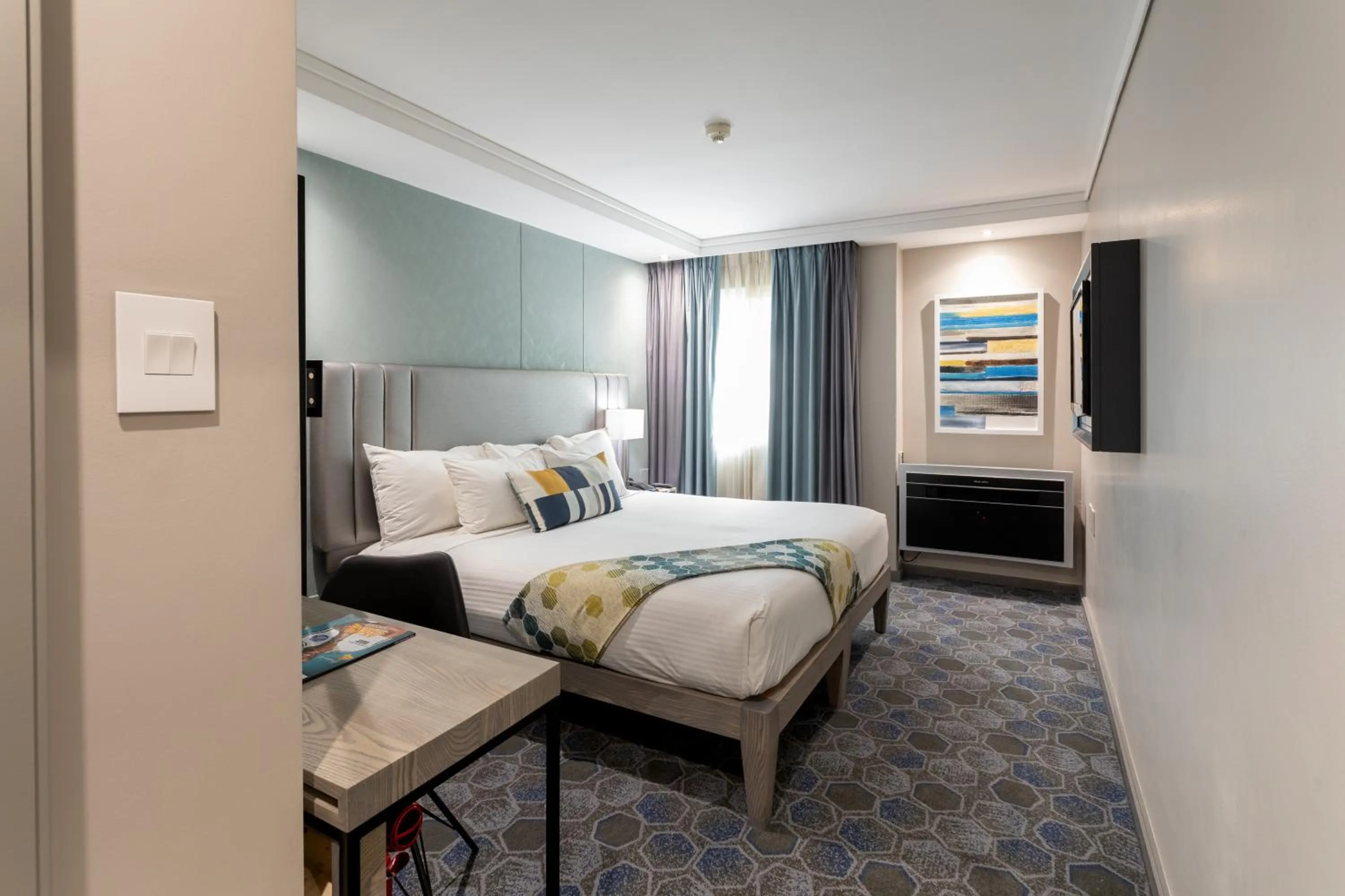 Photo of the whole room, Bed in StayEasy Mbombela