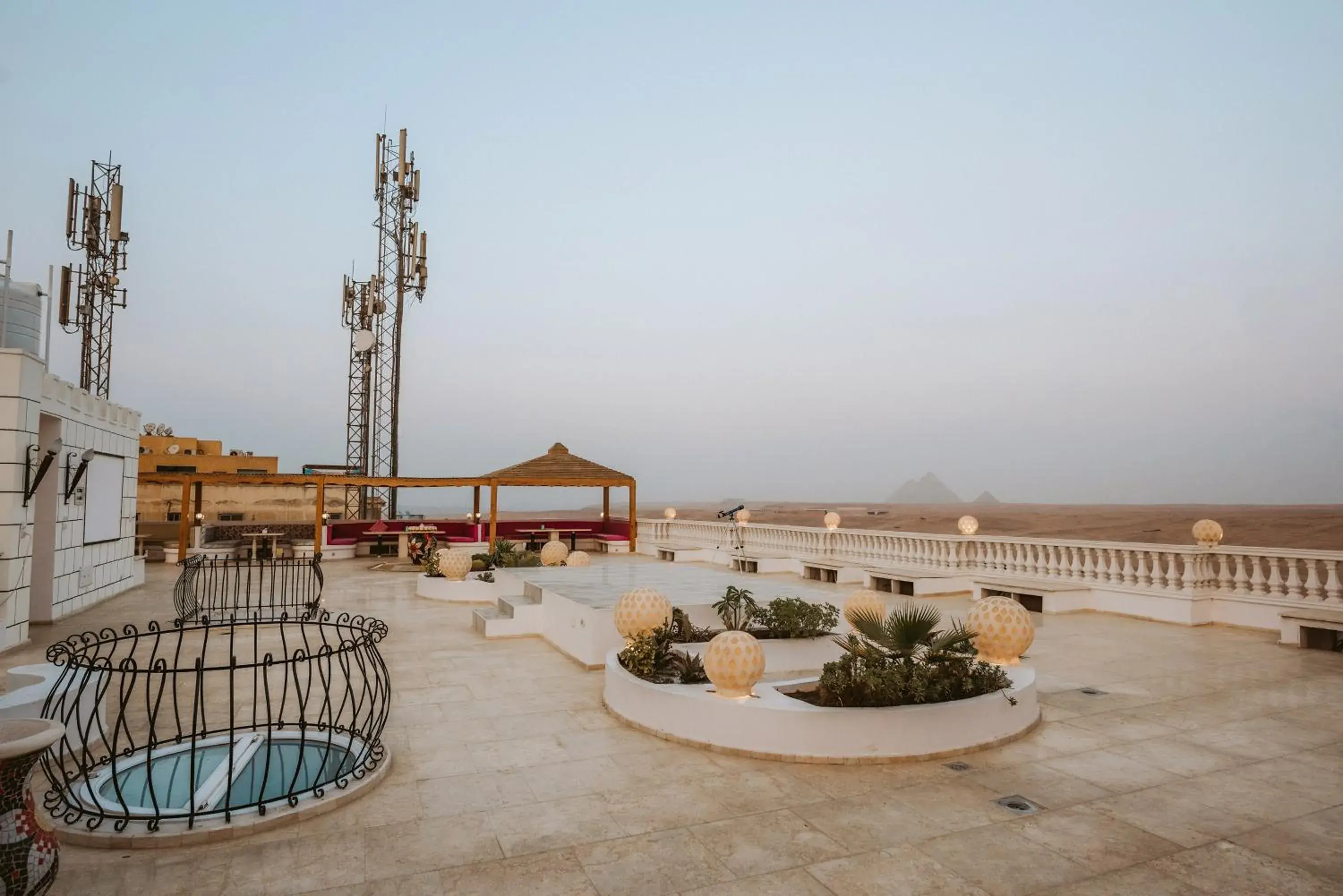 Restaurant/places to eat in Desert Moon Restaurant/places to eat in Desert Moon