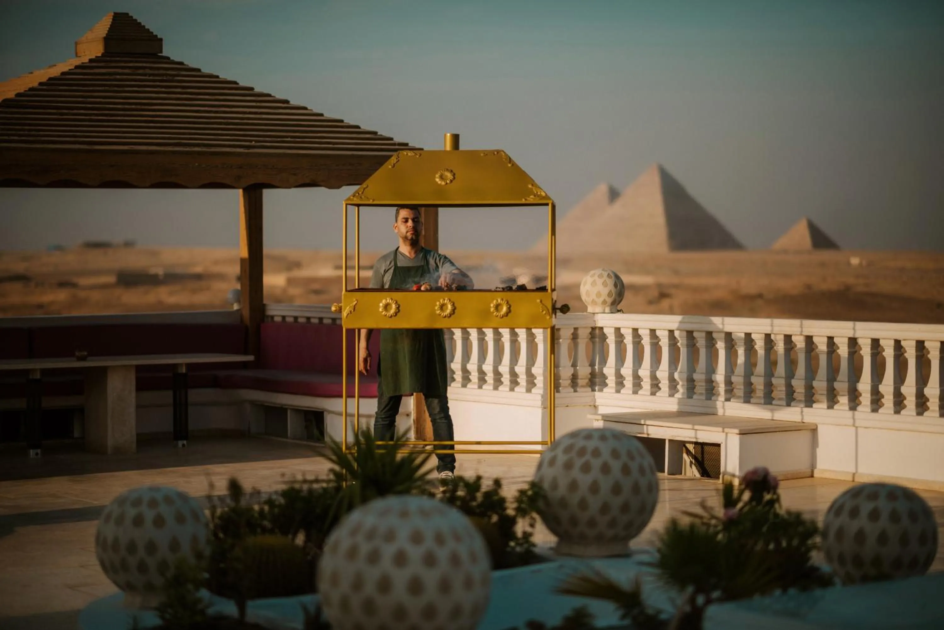 Restaurant/places to eat in Desert Moon