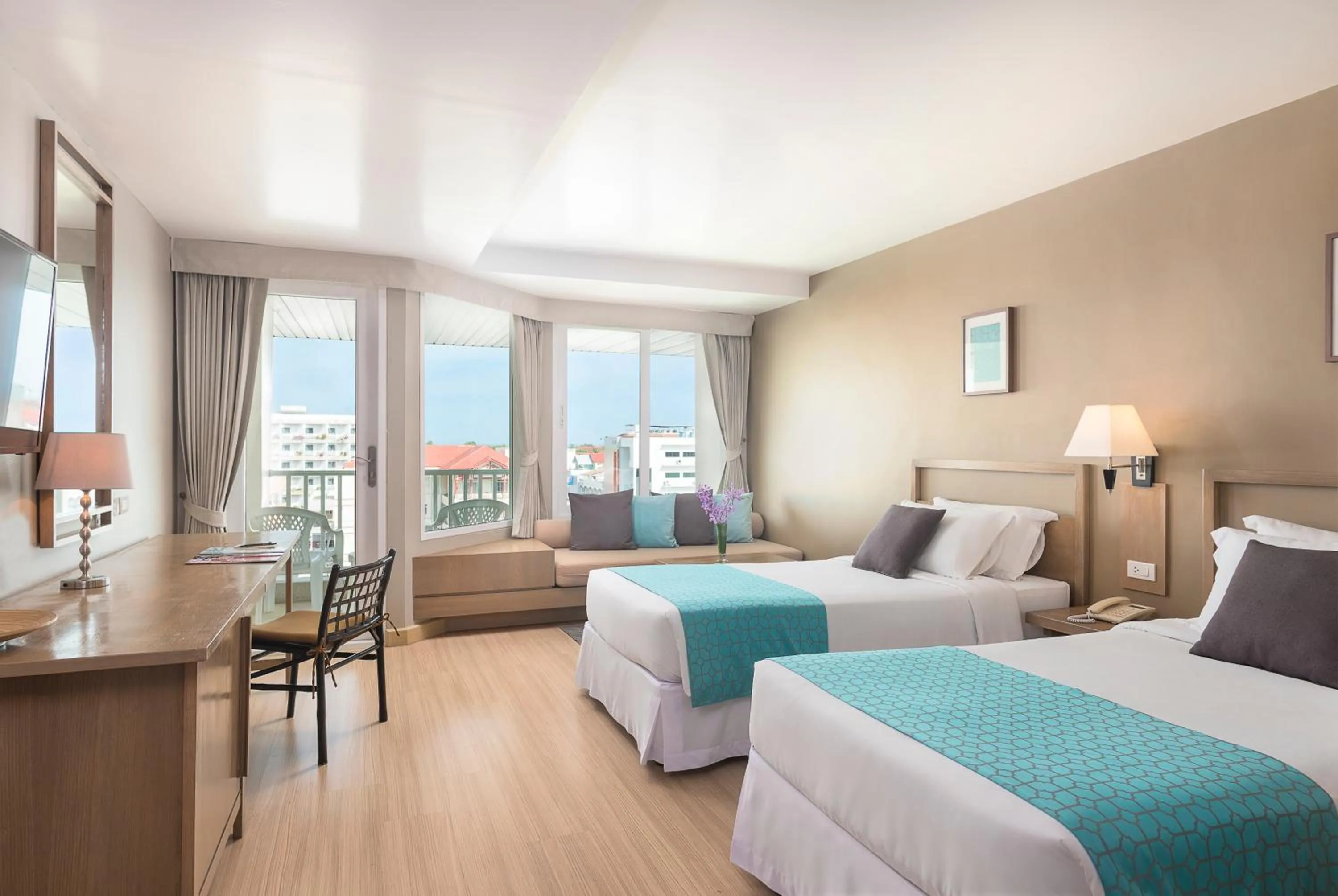 Day in 51 Fashion Hotel