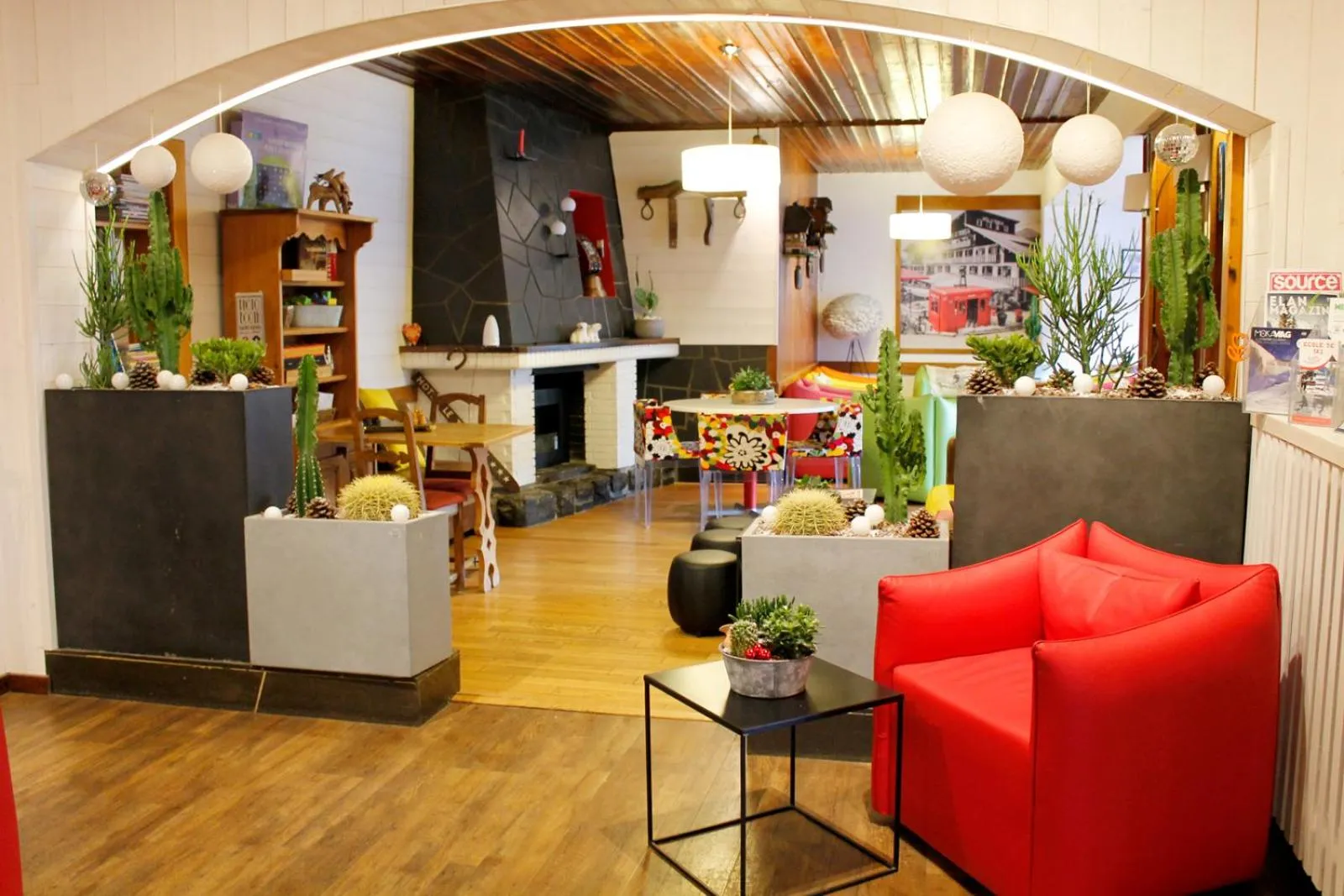 Living room, Lounge/Bar in Hotel Le Tremplin