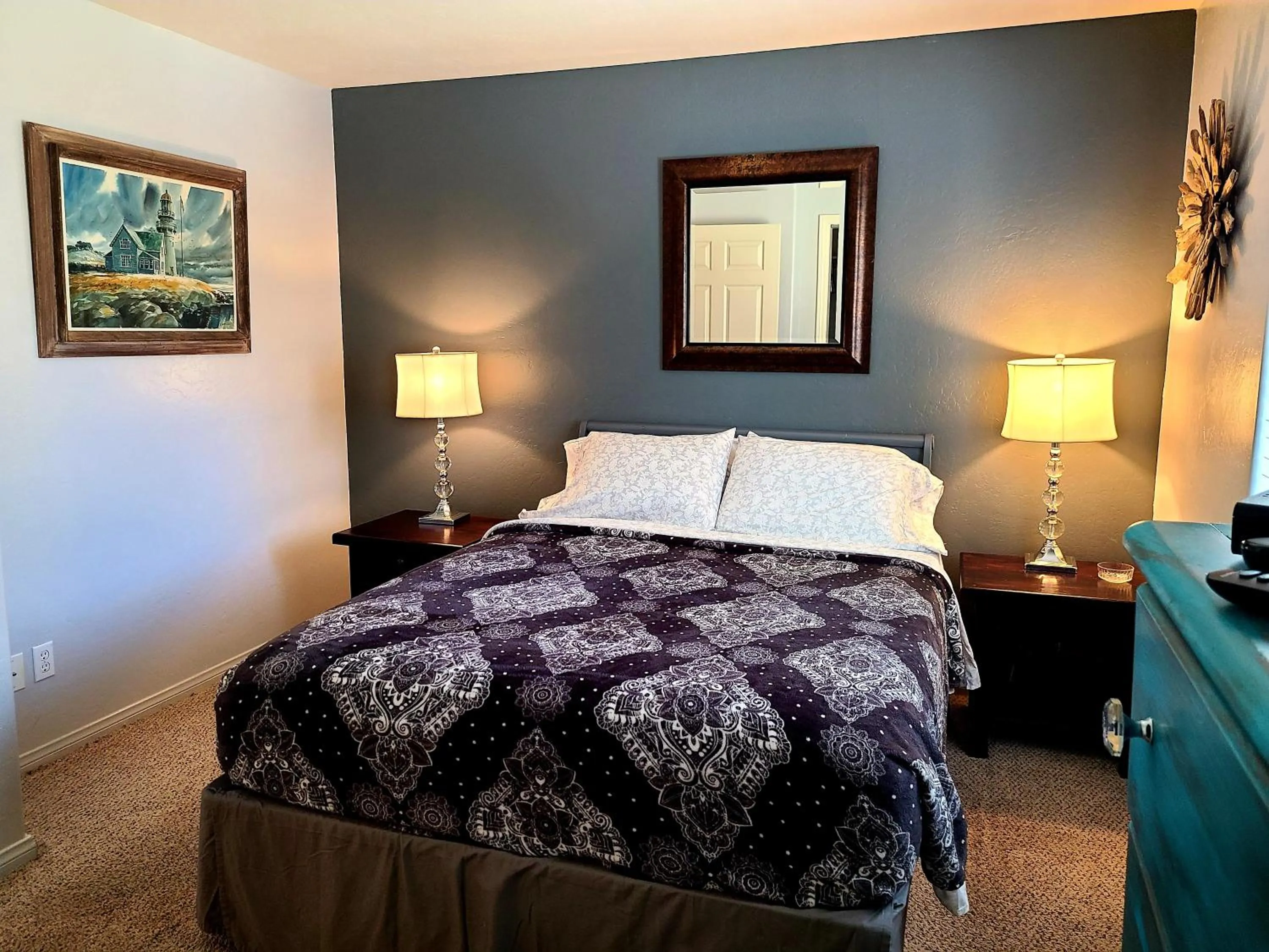 Bedroom, Bed in Sacred Mtn River Suites