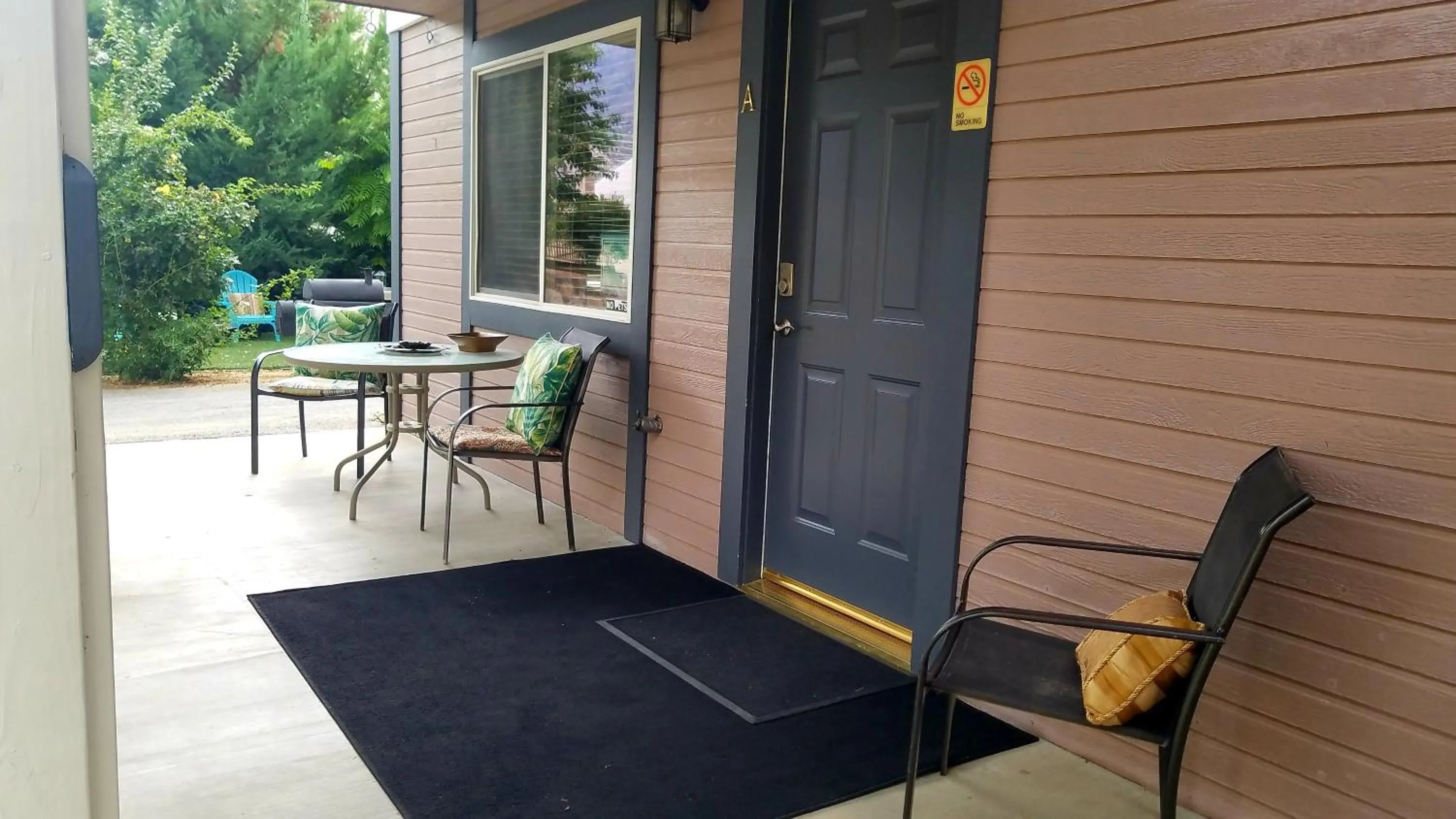 Patio in Sacred Mtn River Suites