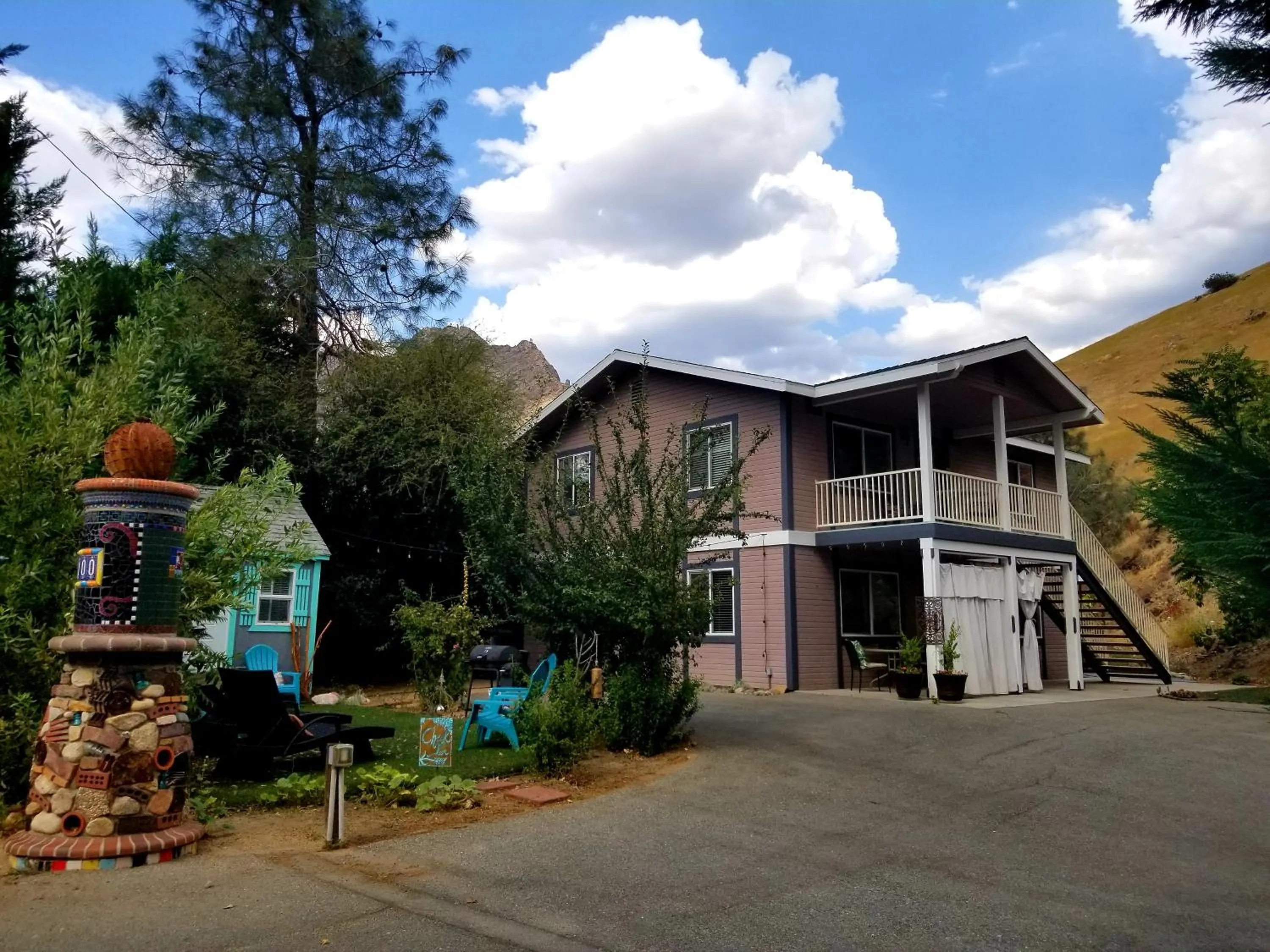 Property building in Sacred Mtn River Suites
