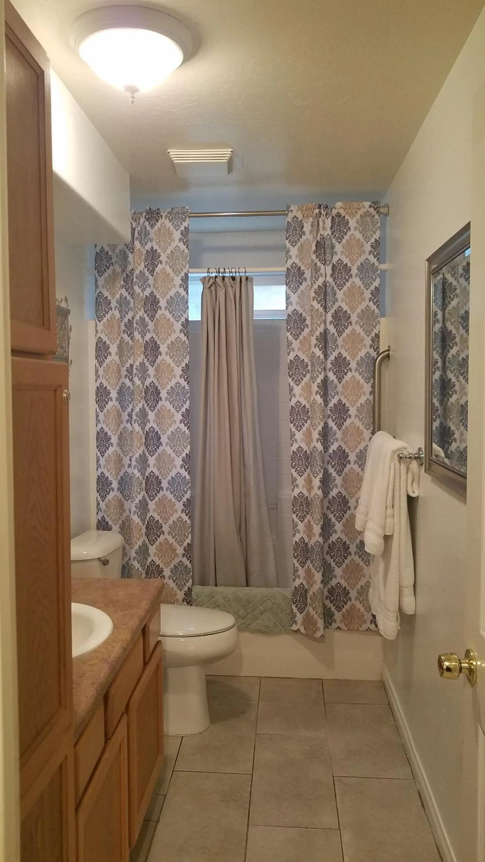 Bathroom in Sacred Mtn River Suites