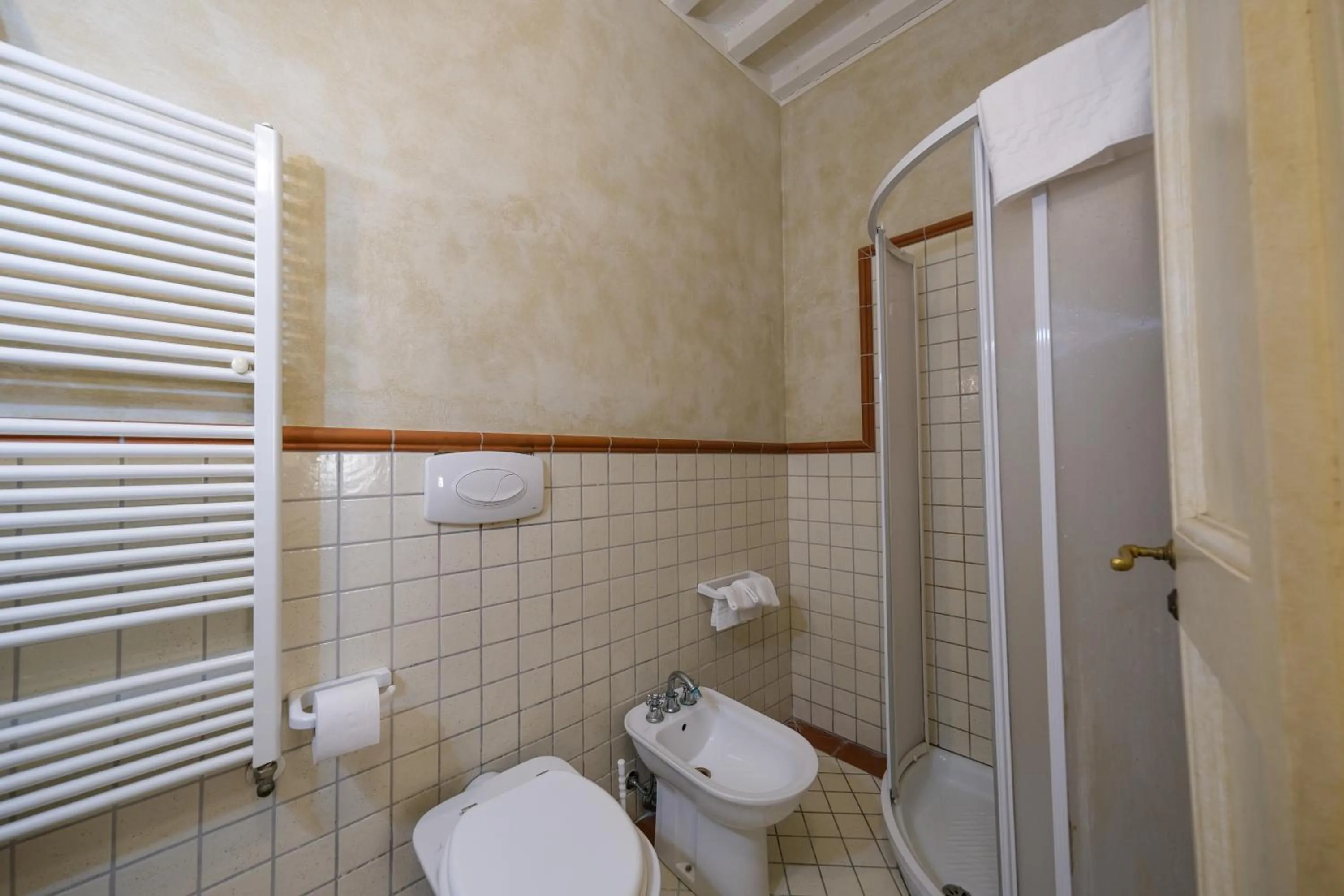 Bathroom in San Tommaso