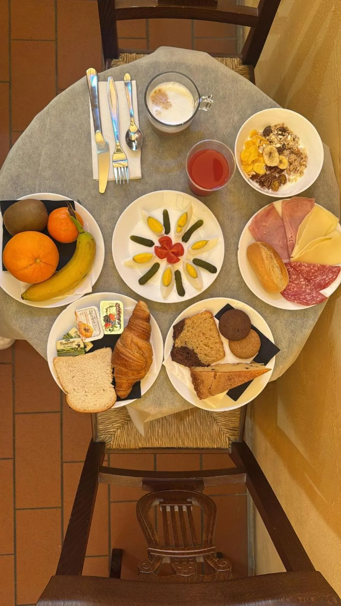 Breakfast in San Tommaso