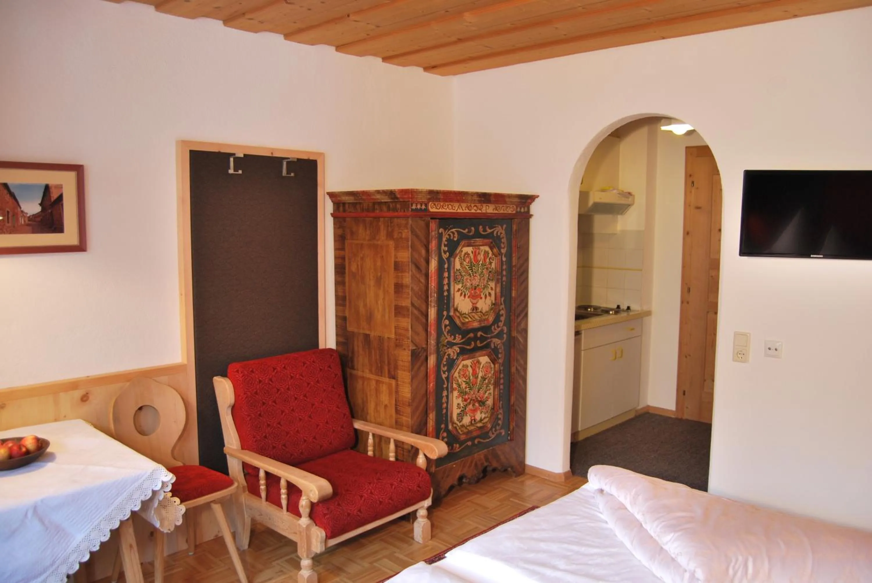 Photo of the whole room, Bed in Apart Stotter