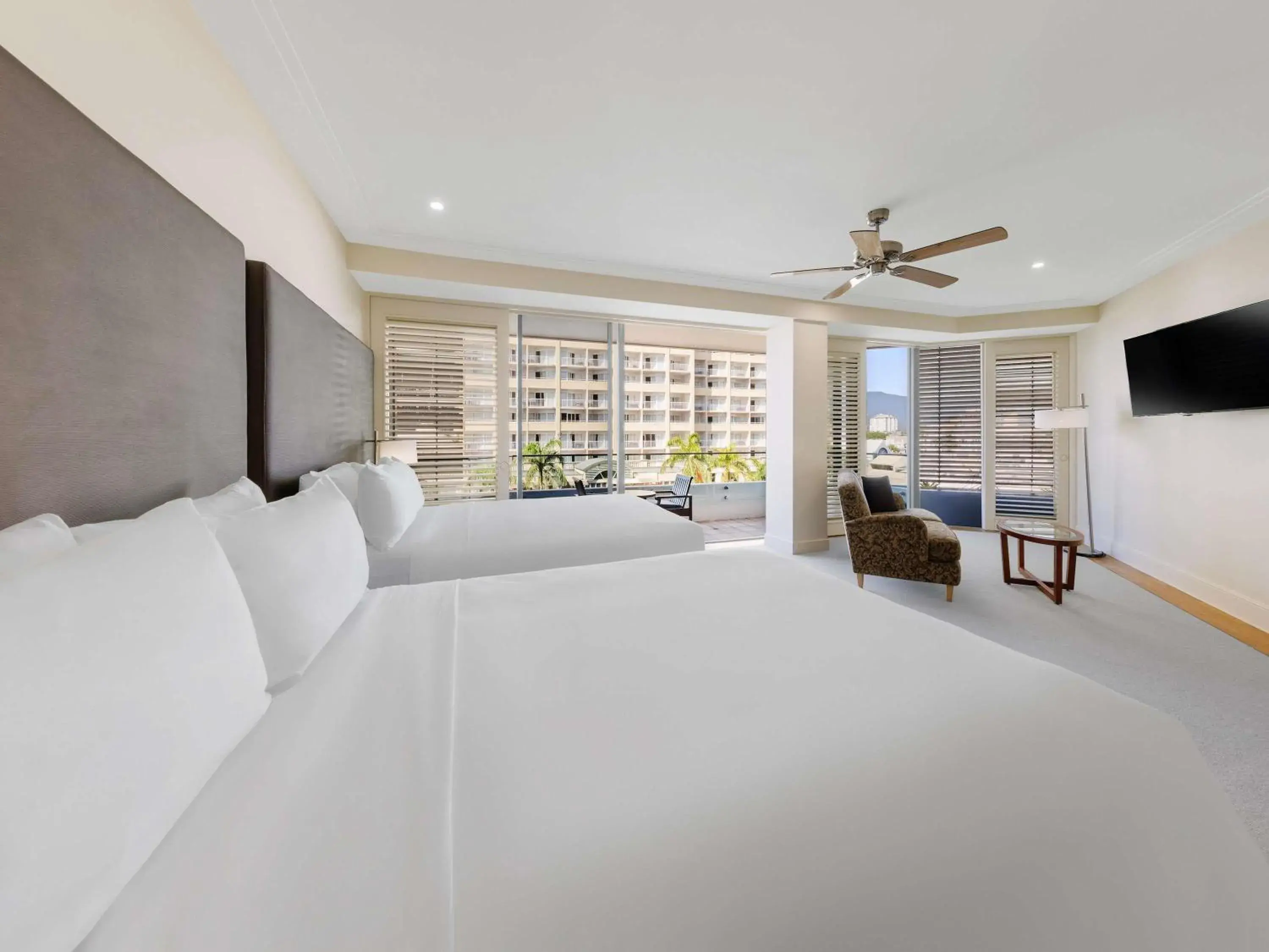 Bedroom, Bed in Pullman Reef Hotel Casino Bedroom, Bed in Pullman Reef Hotel Casino