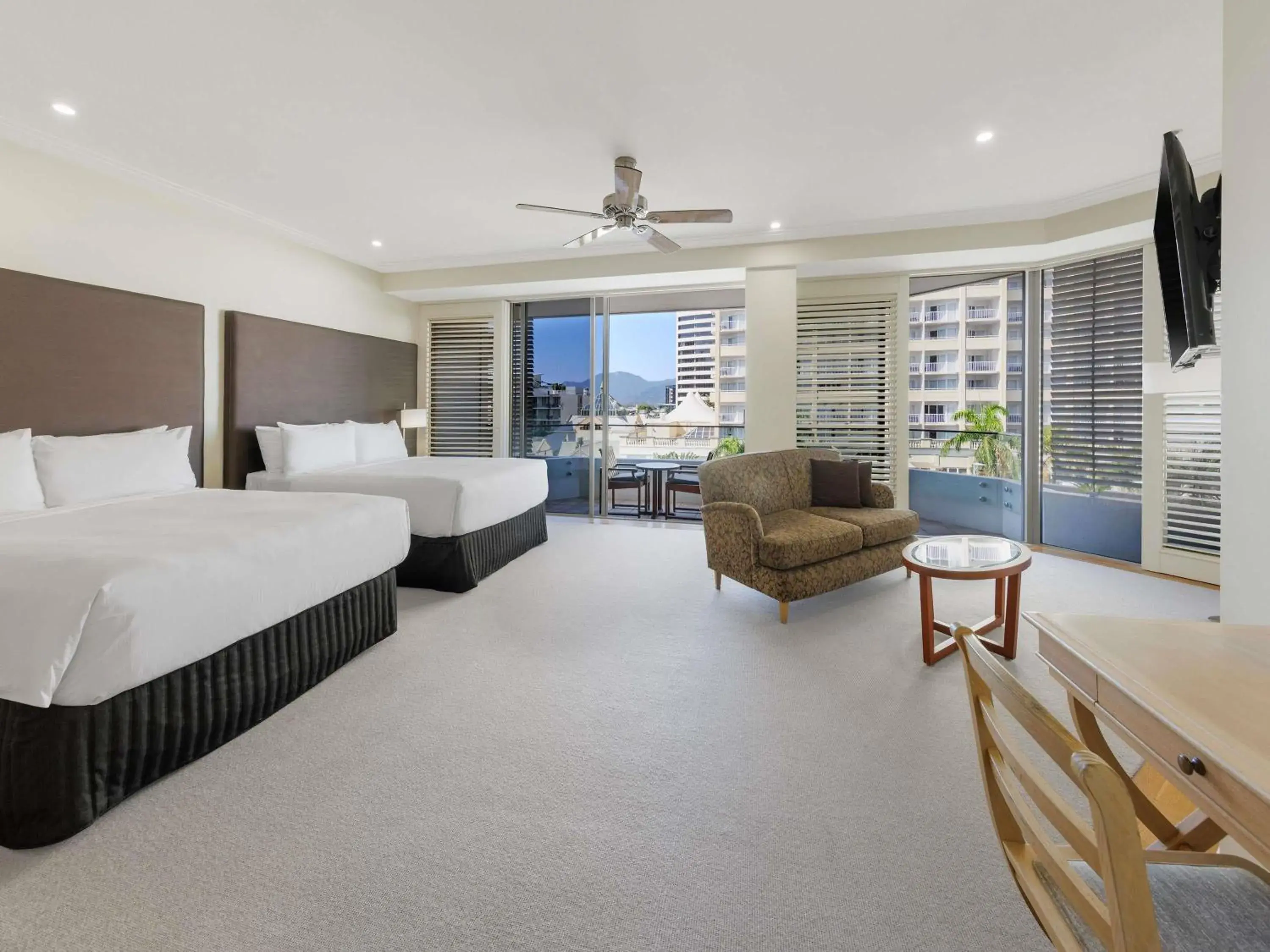 Bedroom, Bed in Pullman Reef Hotel Casino Bedroom, Bed in Pullman Reef Hotel Casino