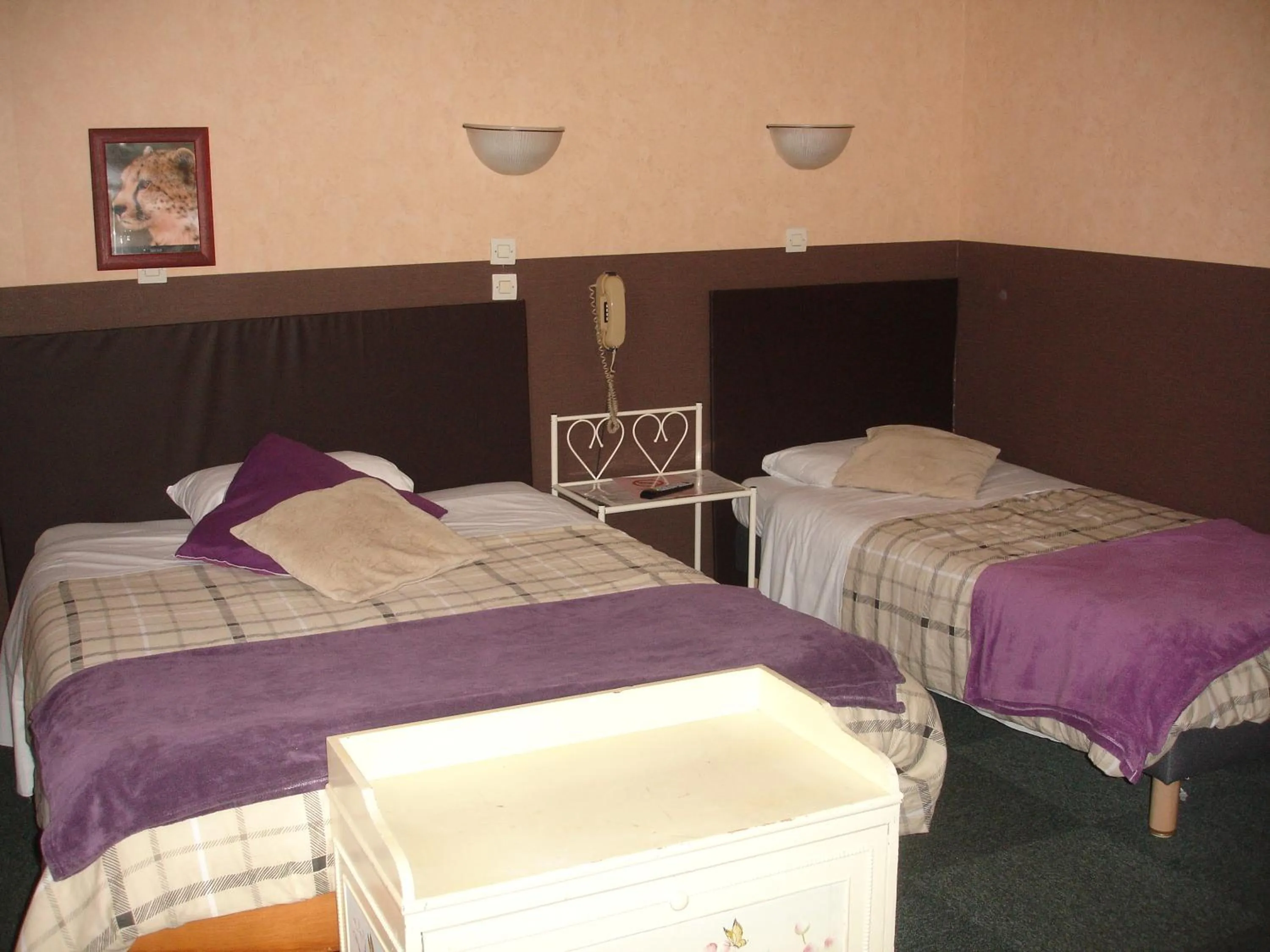 Bedroom, Bed in Hôtel de La Marmotte