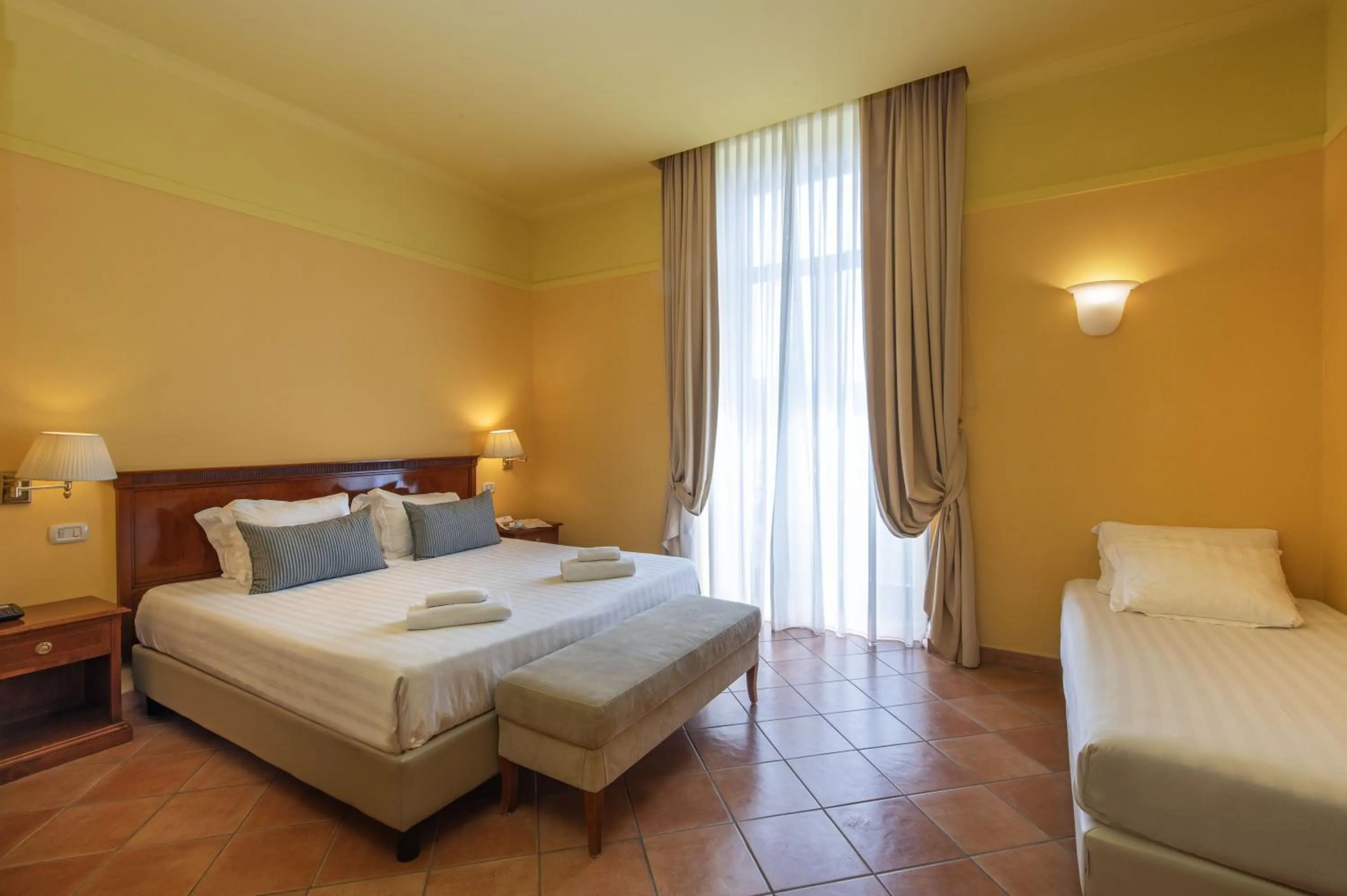 Bedroom, Bed in Hotel Nuvò