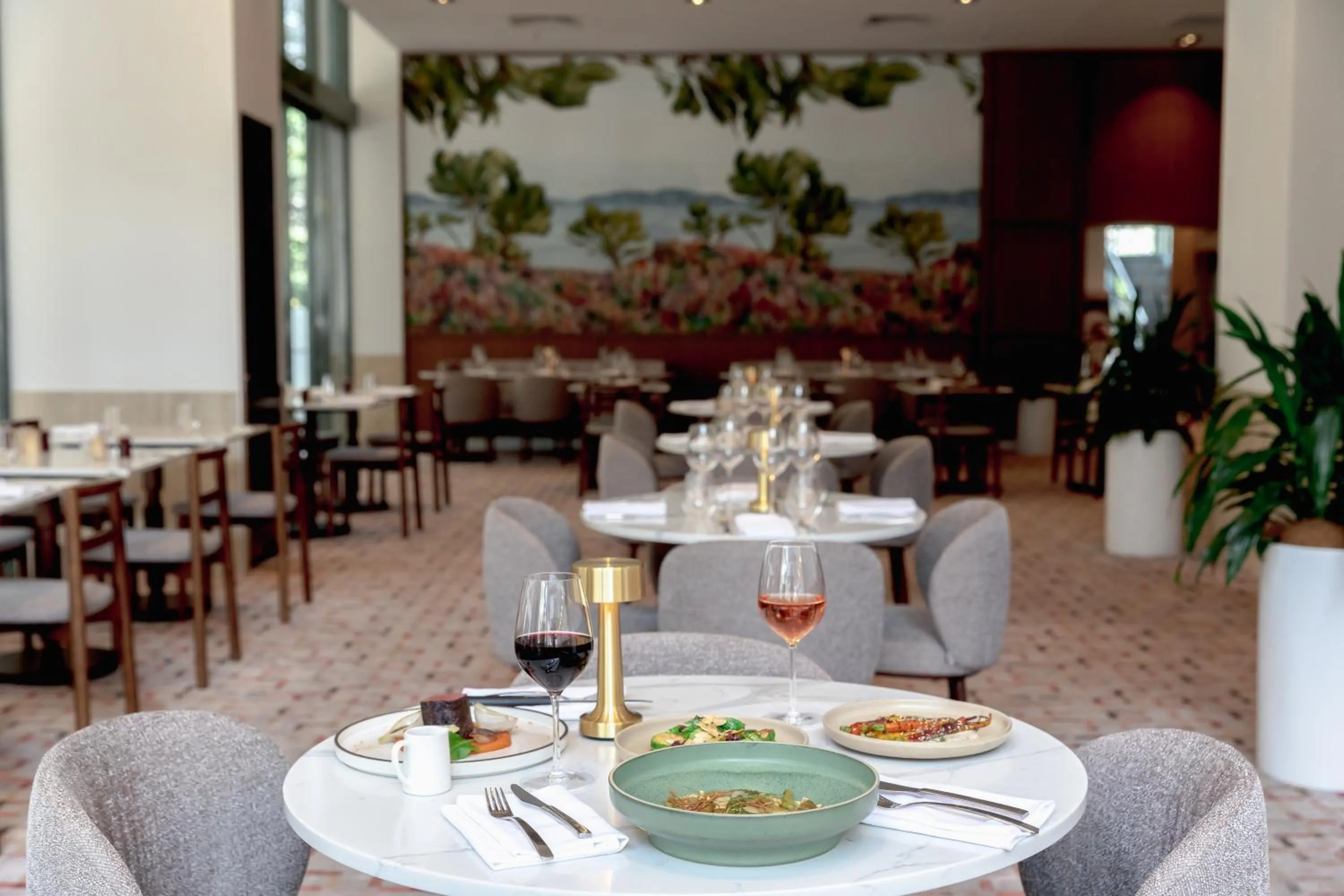 Restaurant/places to eat in Amora Hotel Brisbane