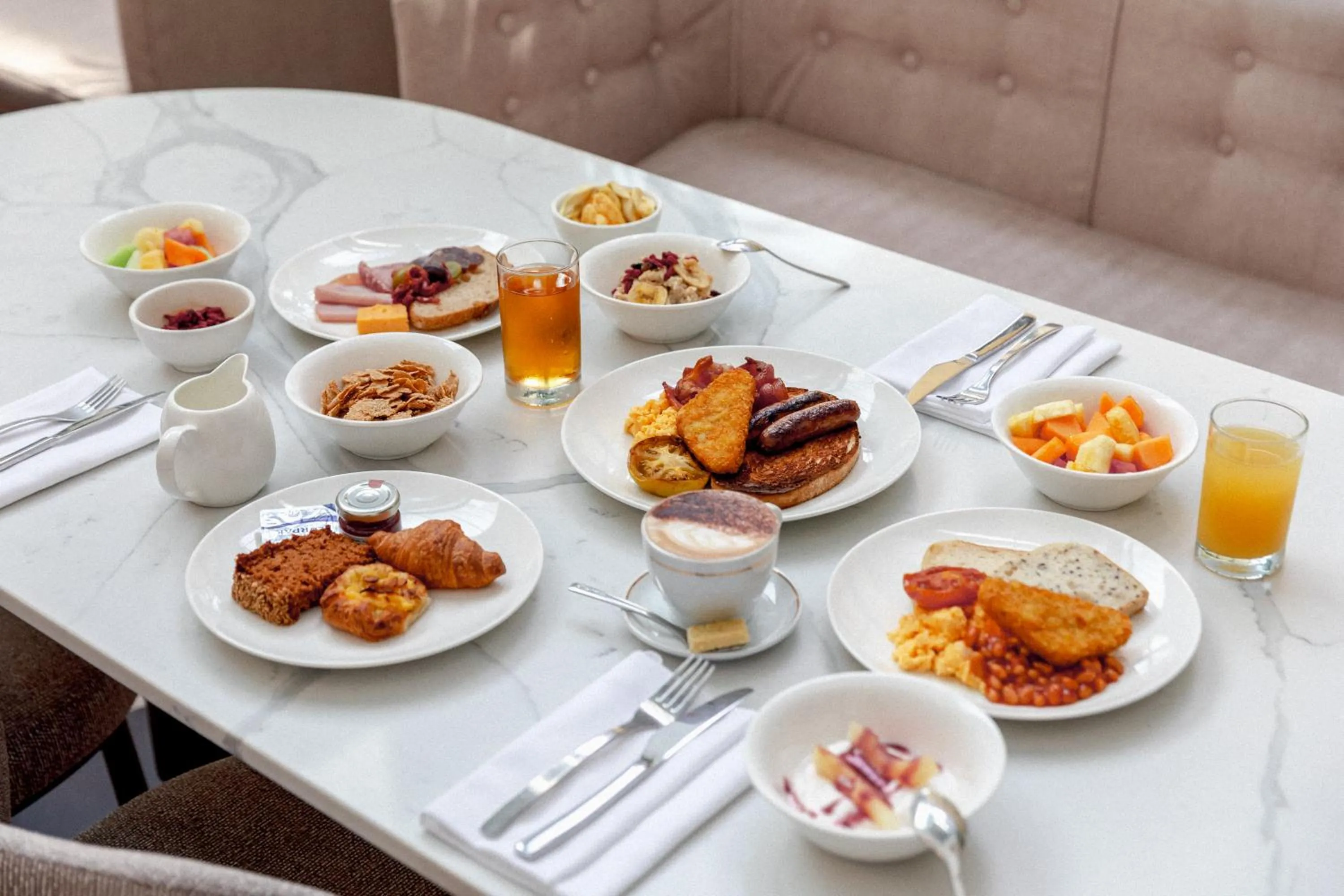 Restaurant/places to eat in Amora Hotel Brisbane