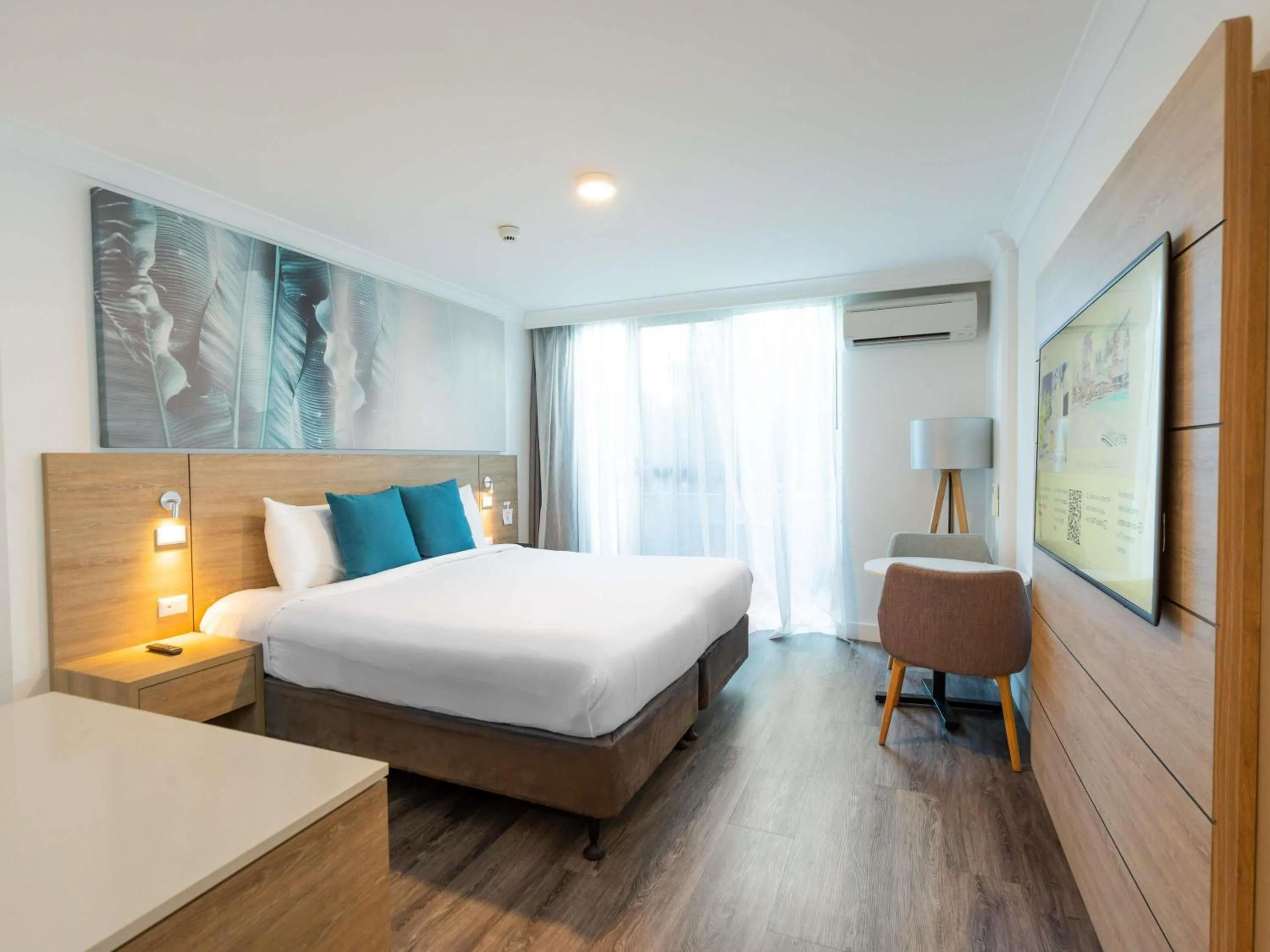 Bedroom, Bed in Novotel Cairns Oasis Resort