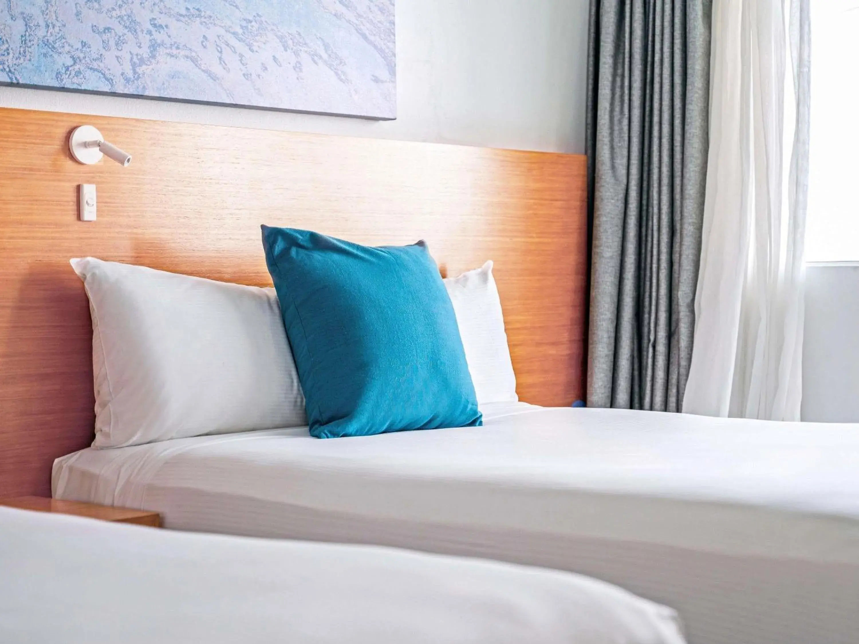 Bedroom, Bed in Novotel Cairns Oasis Resort Bedroom, Bed in Novotel Cairns Oasis Resort