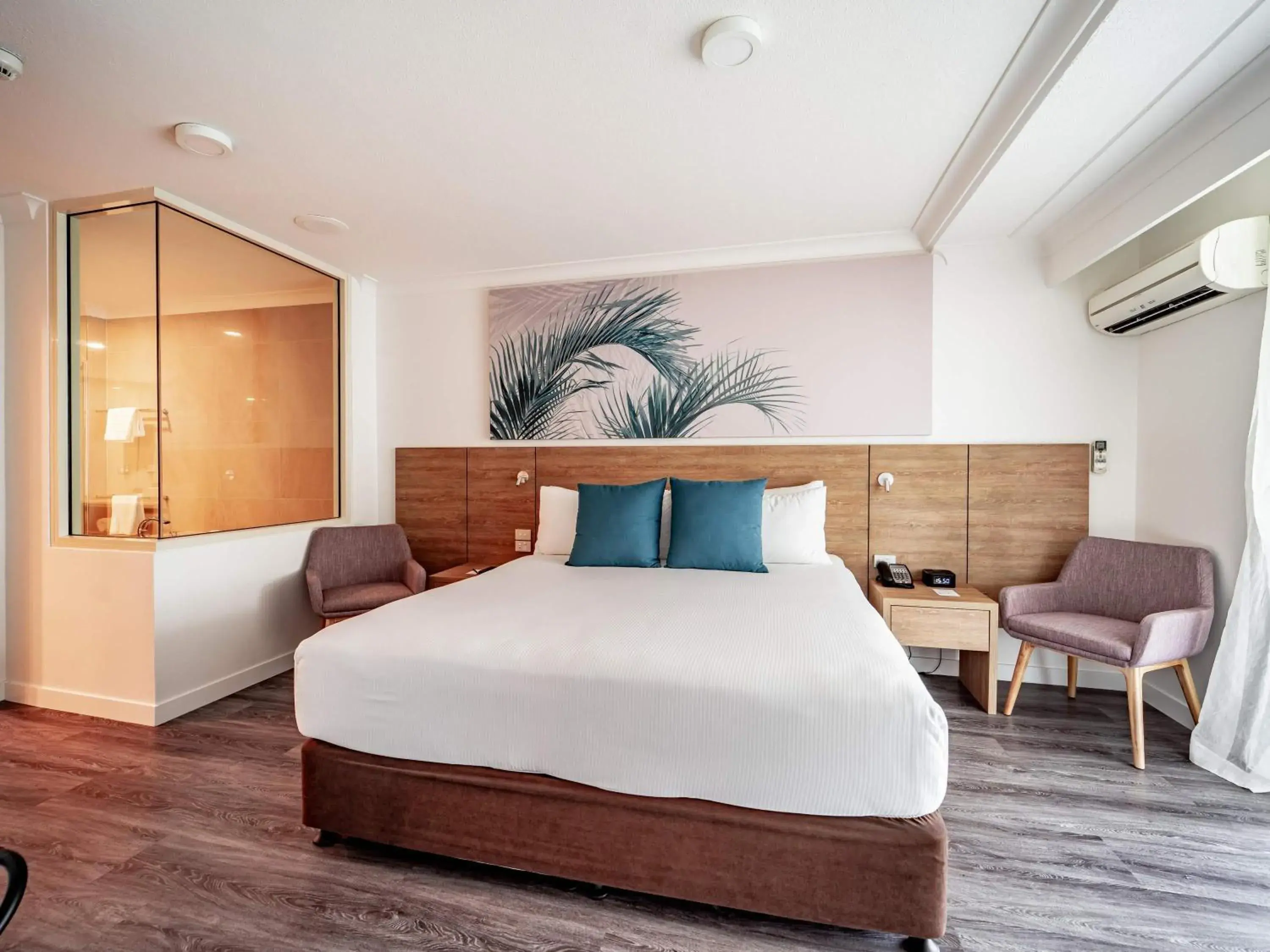 Bedroom, Bed in Novotel Cairns Oasis Resort Bedroom, Bed in Novotel Cairns Oasis Resort