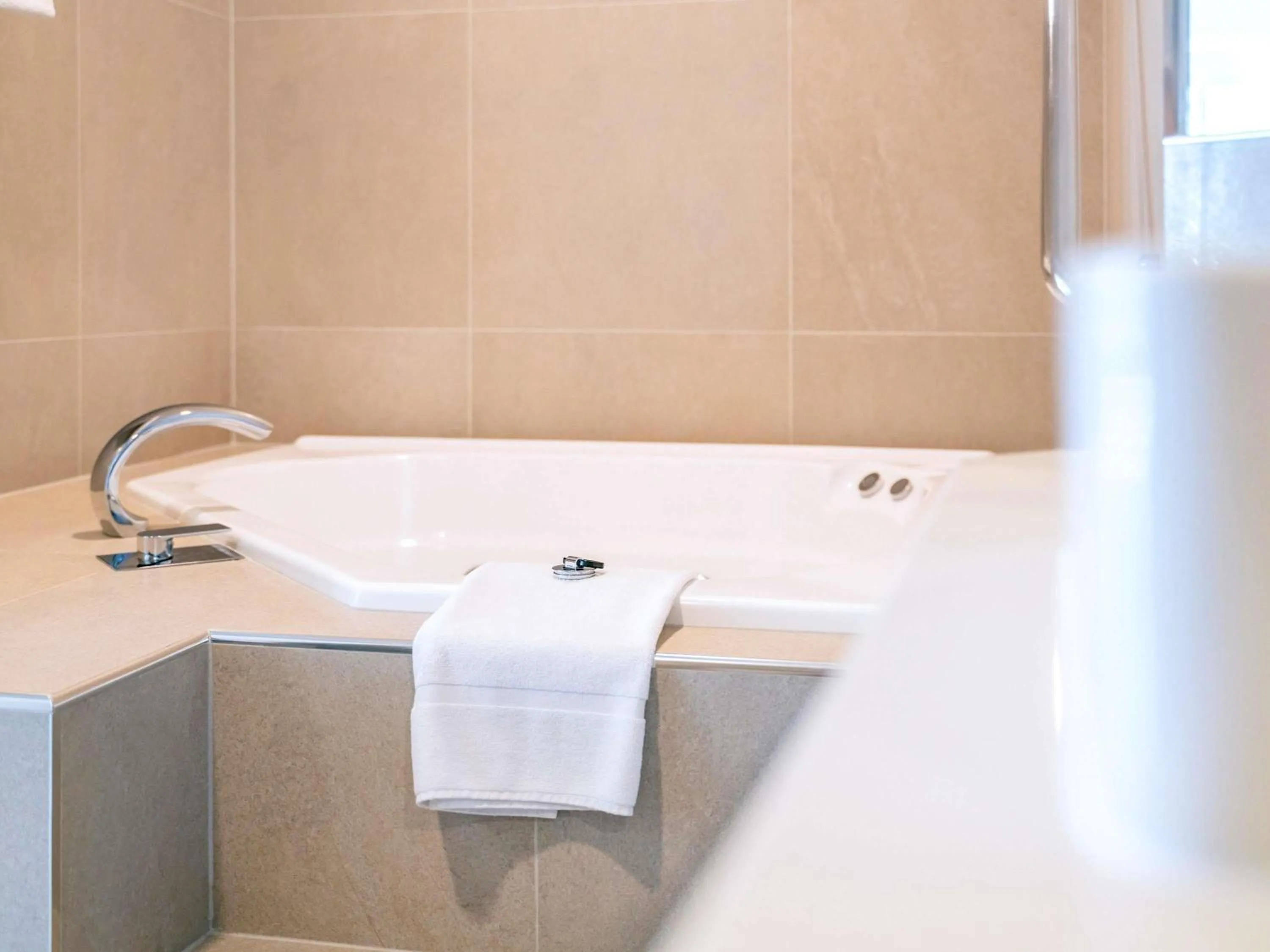 Bedroom in Novotel Cairns Oasis Resort