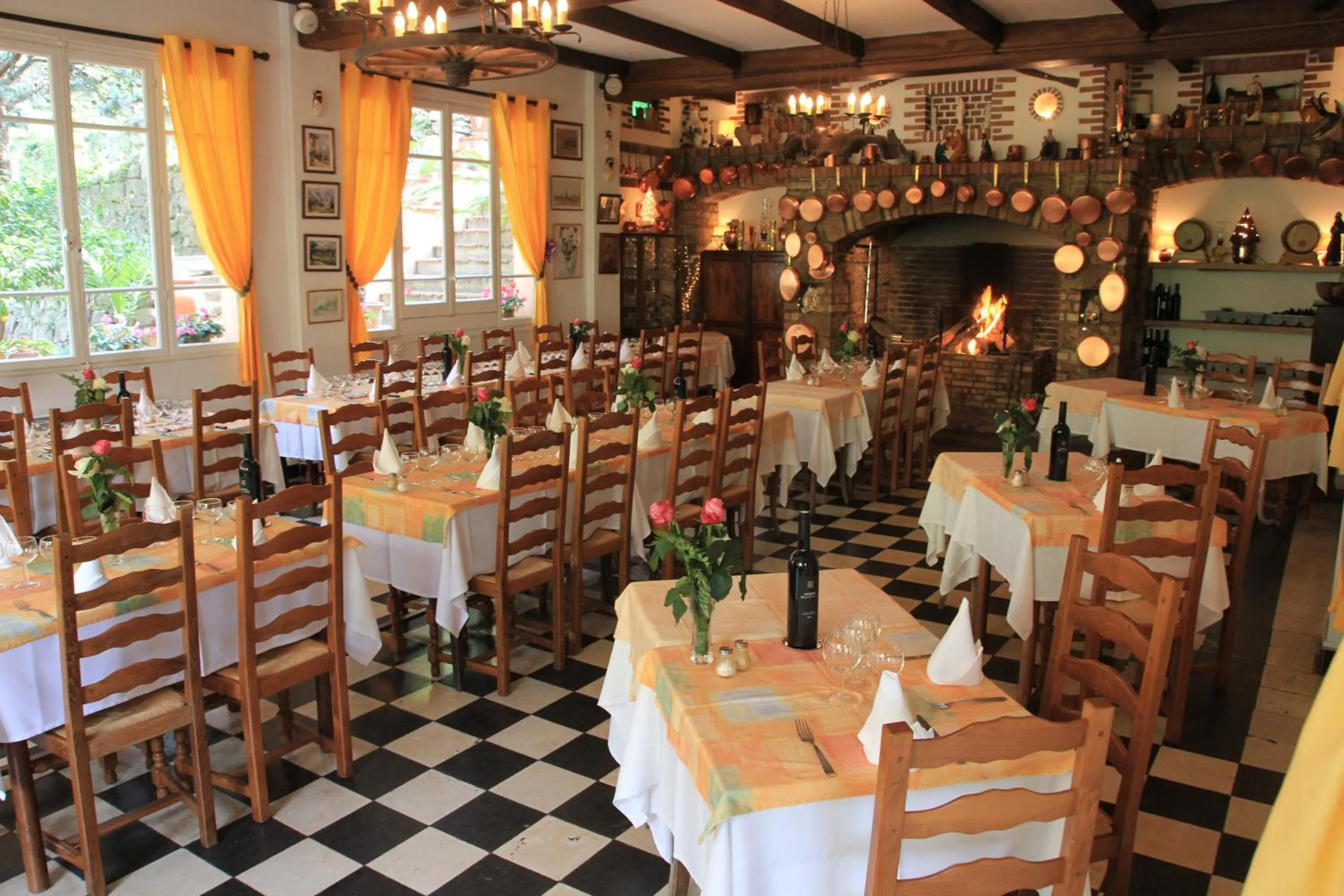 Restaurant/places to eat in Auberge Les Gorges du Loup