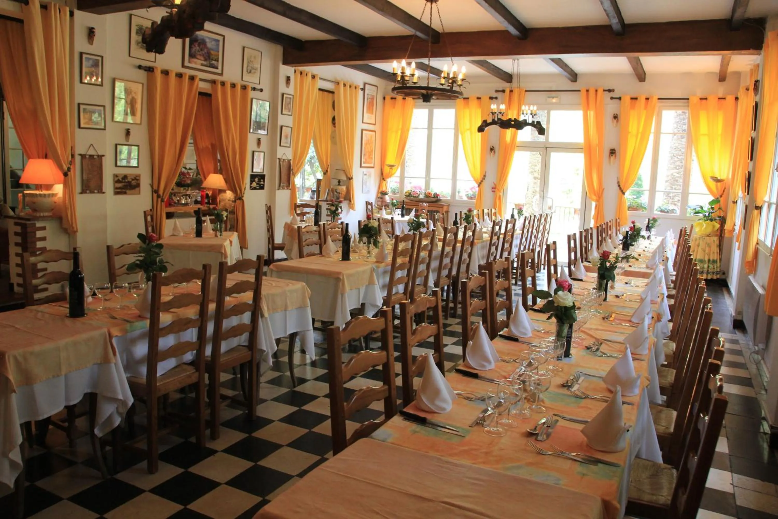 Restaurant/places to eat in Auberge Les Gorges du Loup