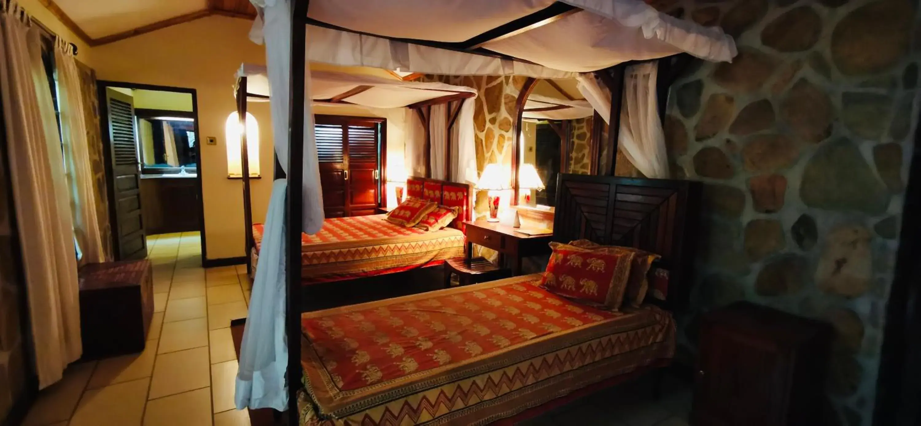 Bedroom, Bed in Fig Tree Camp - Maasai Mara Bedroom, Bed in Fig Tree Camp - Maasai Mara