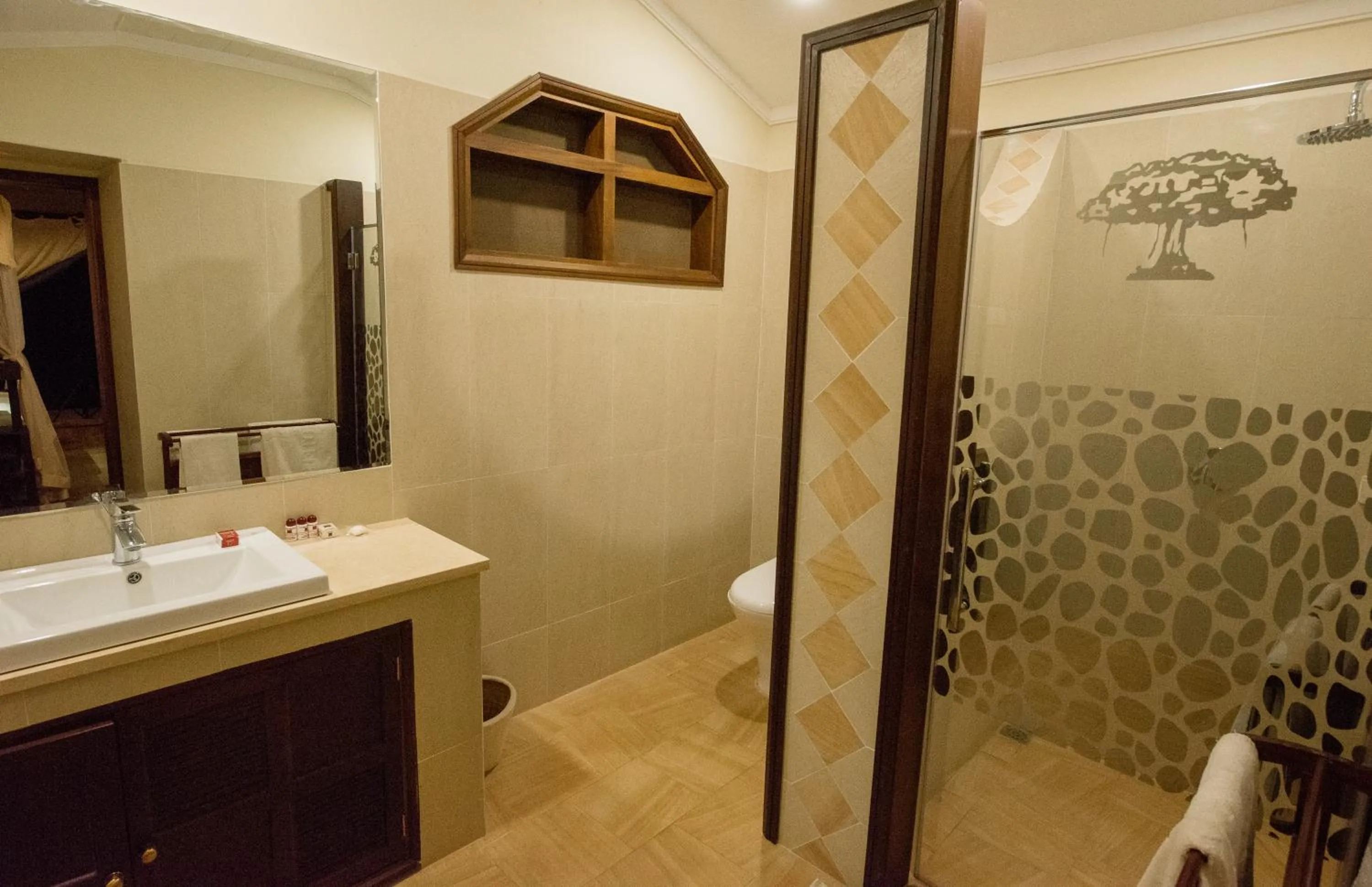 Bathroom in Fig Tree Camp - Maasai Mara