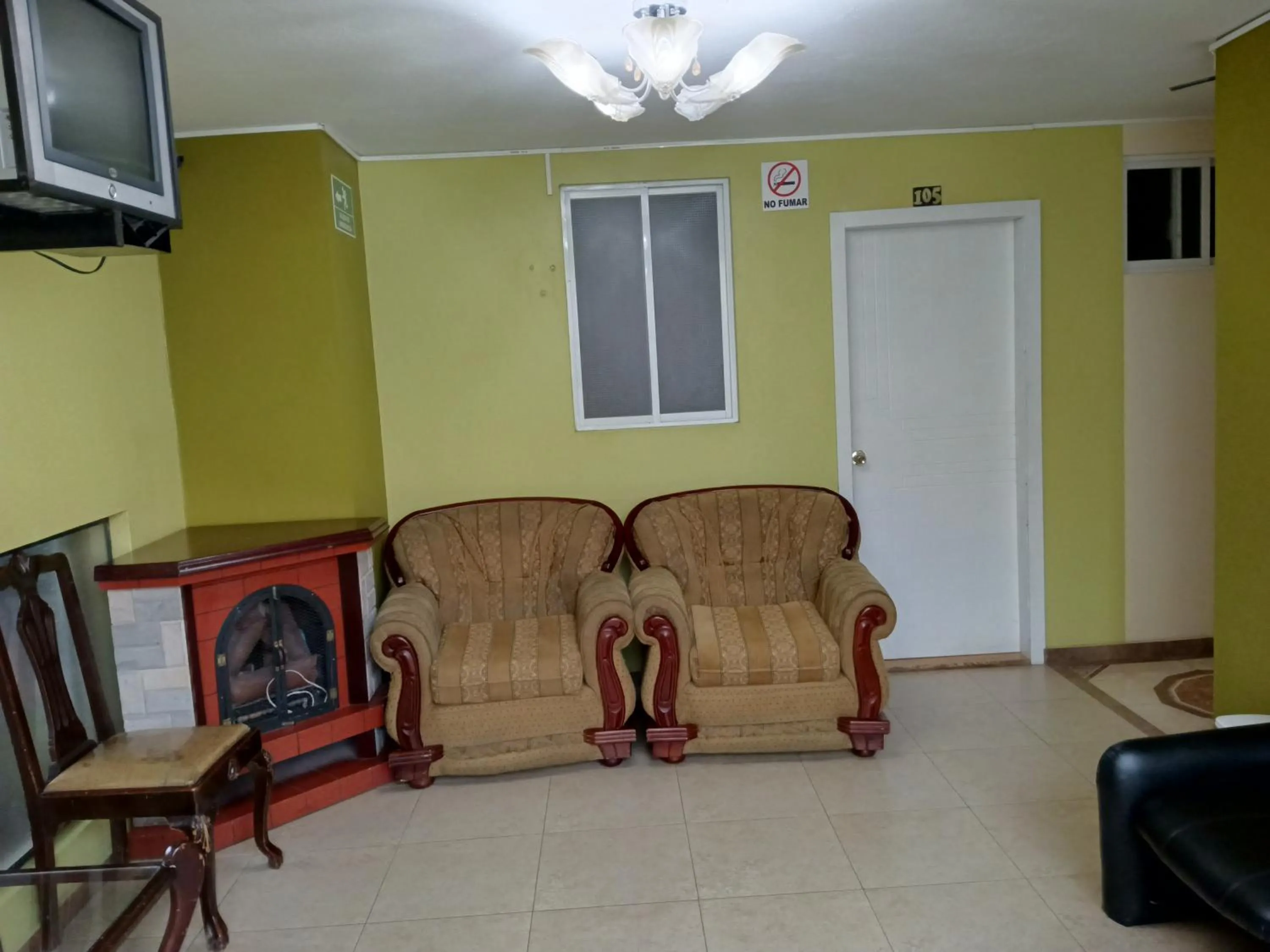 Living room in Hostal Puertas Del Sol