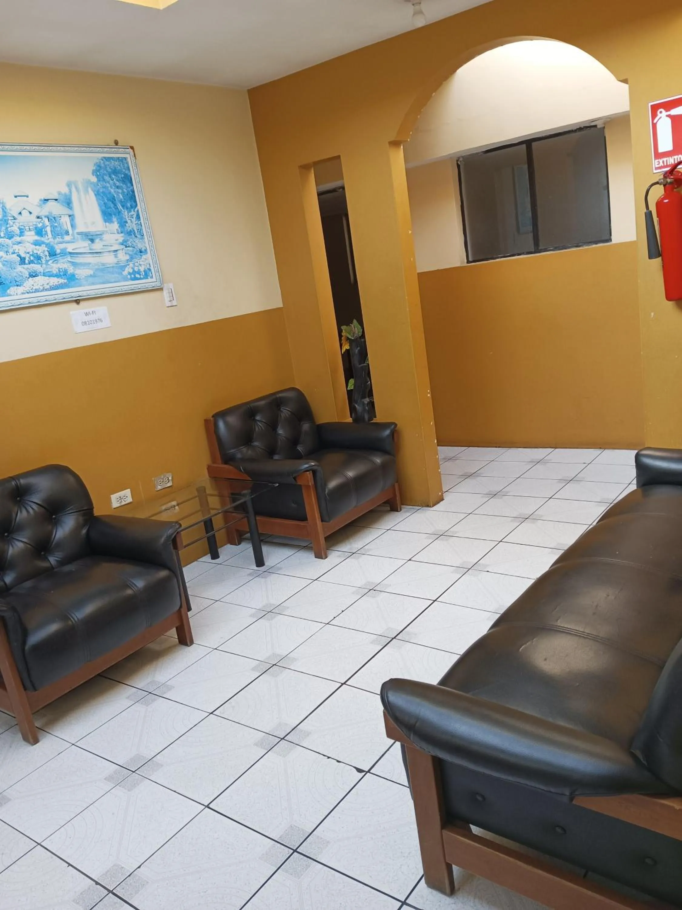 Seating area in Hostal Puertas Del Sol