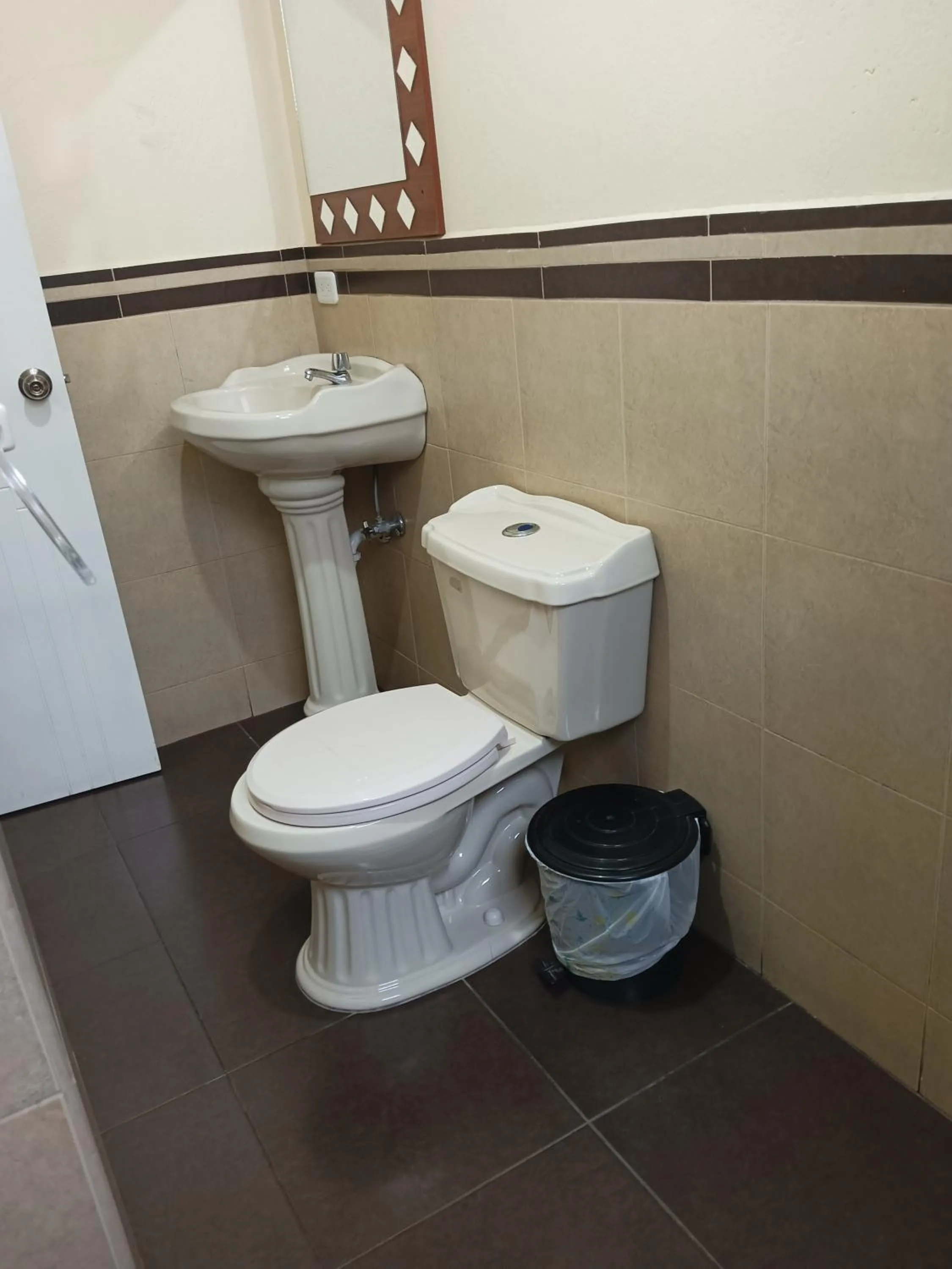 Toilet in Hostal Puertas Del Sol